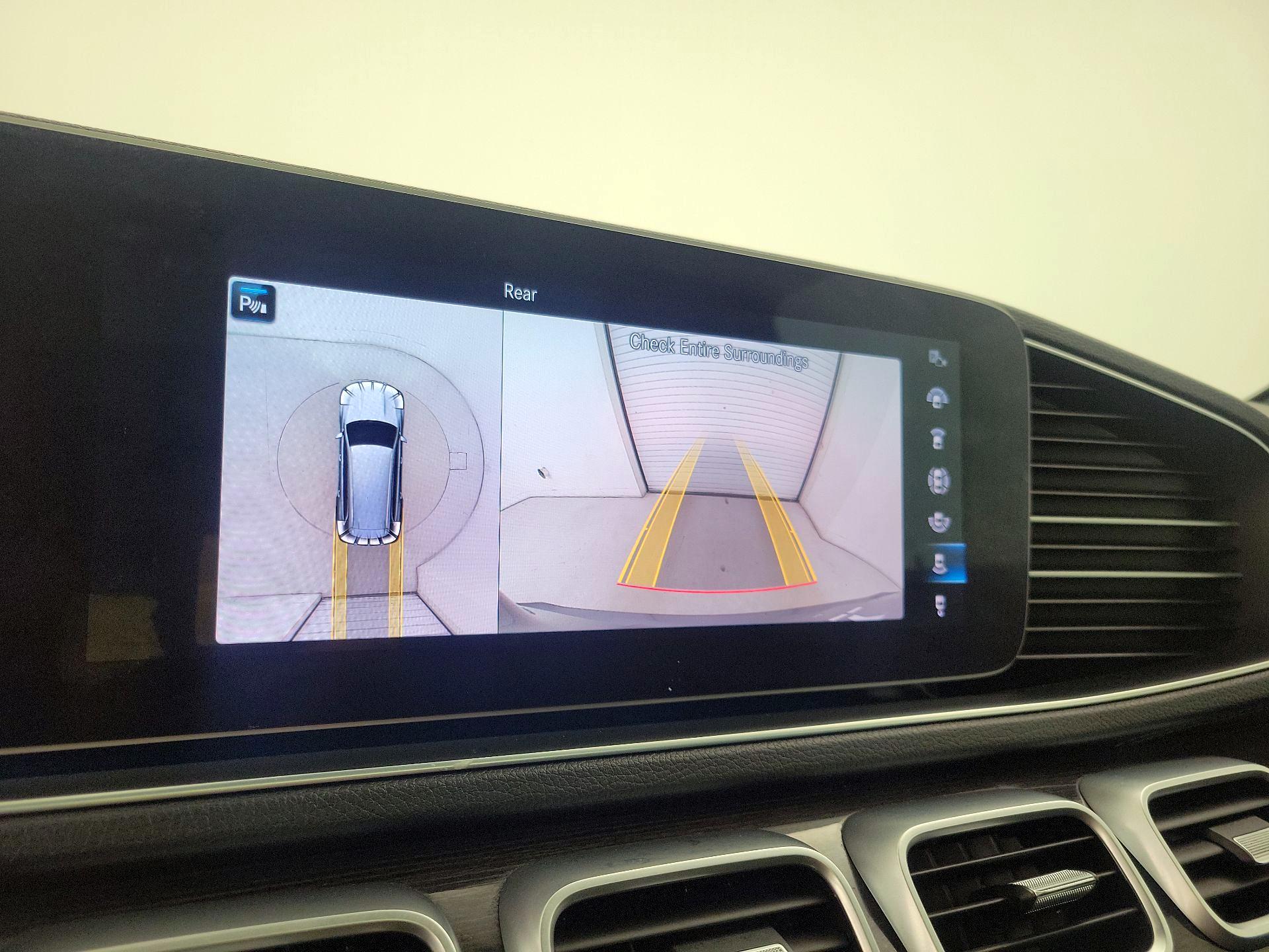 Thumbnail: 2021 Mercedes-Benz GLS - 15