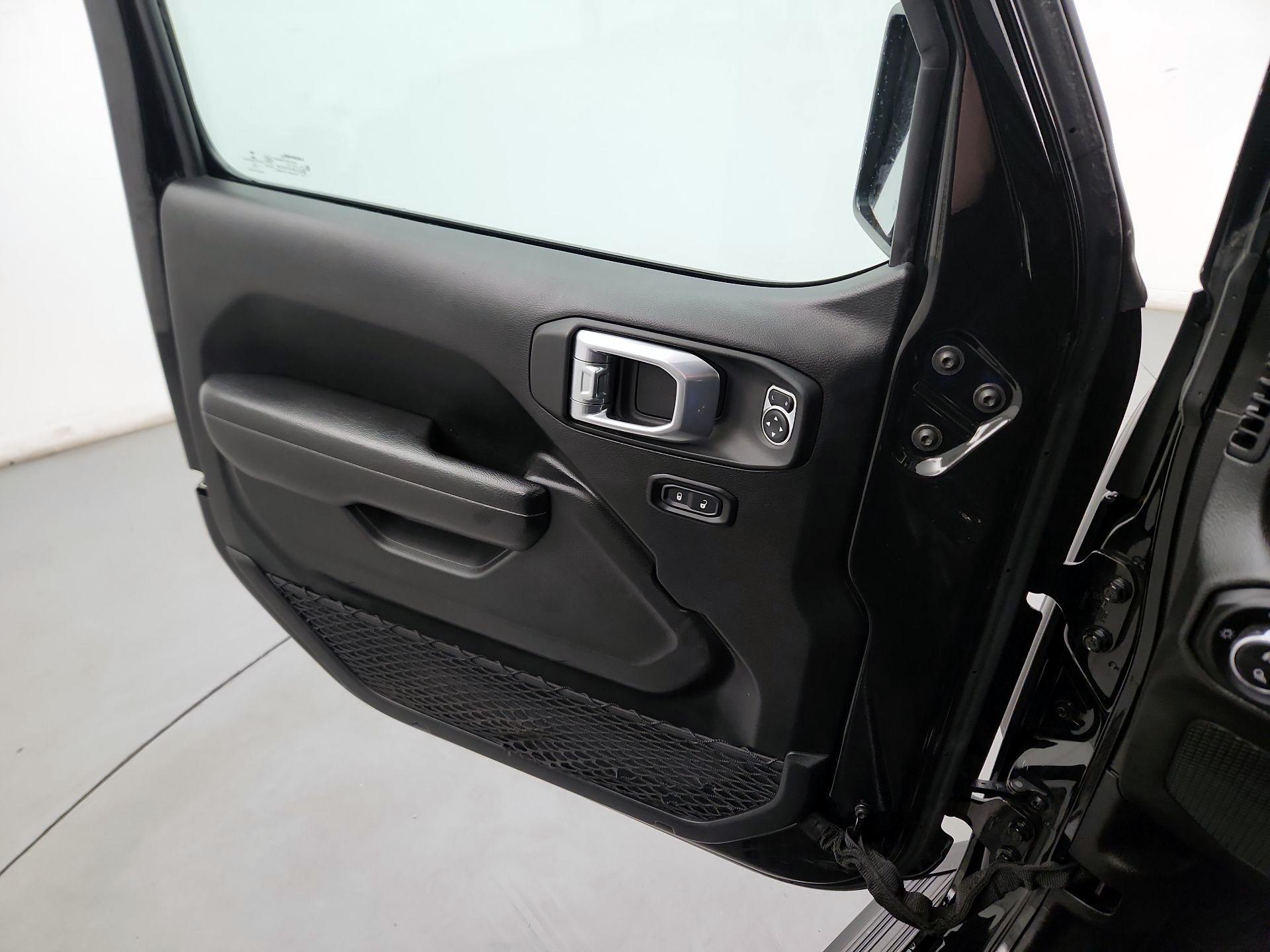 Thumbnail: 2022 Jeep Gladiator - 10