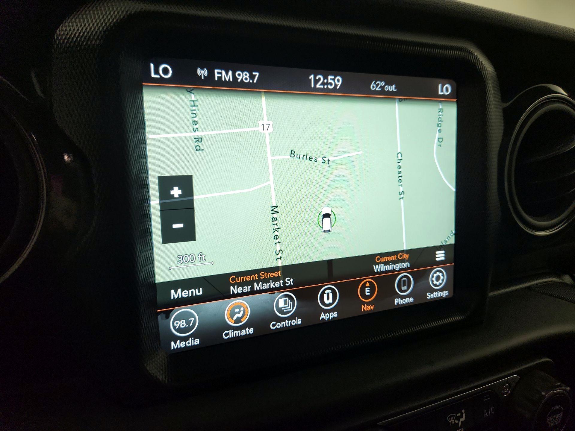 Thumbnail: 2022 Jeep Gladiator - 12