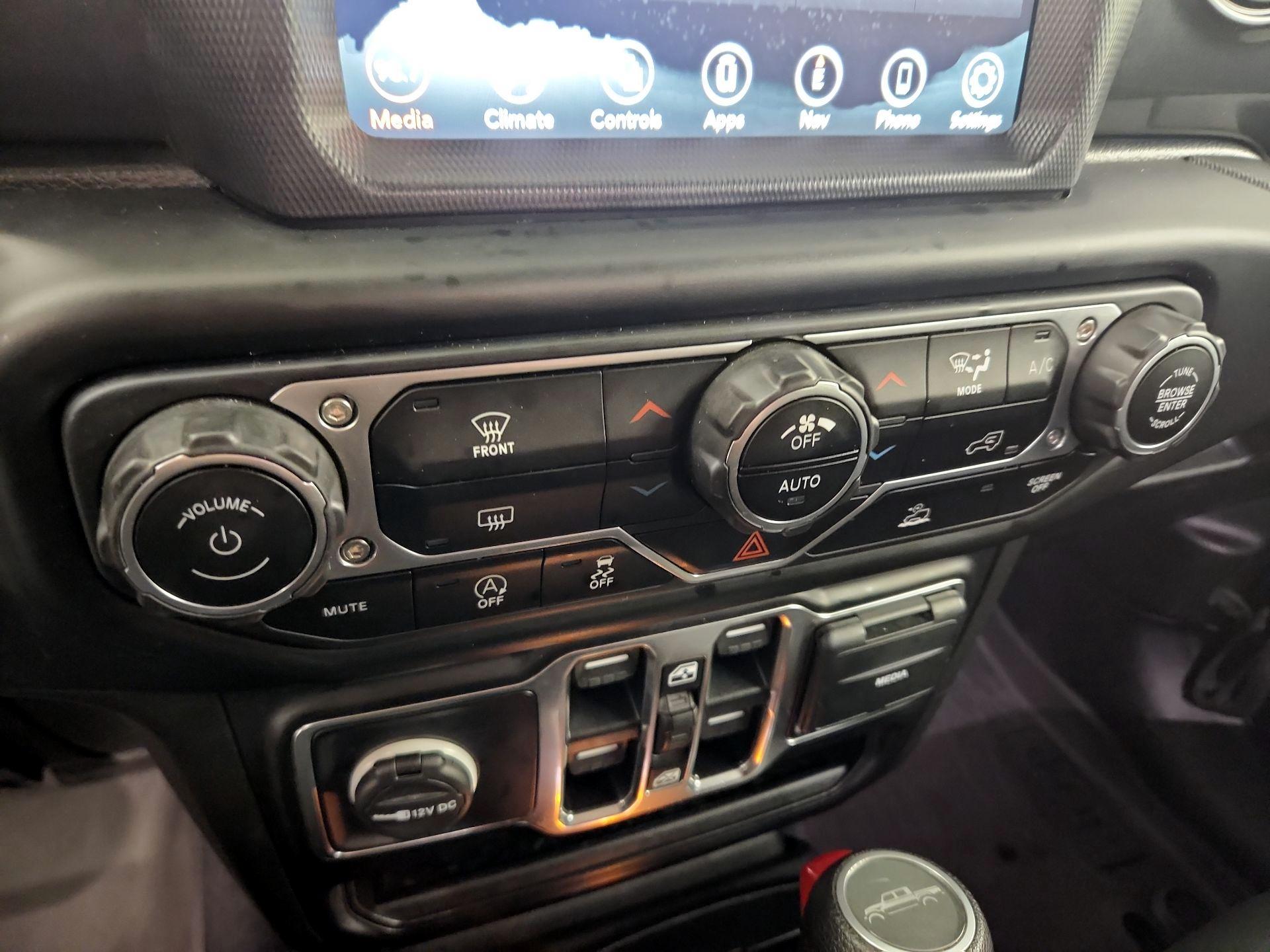 Thumbnail: 2022 Jeep Gladiator - 15