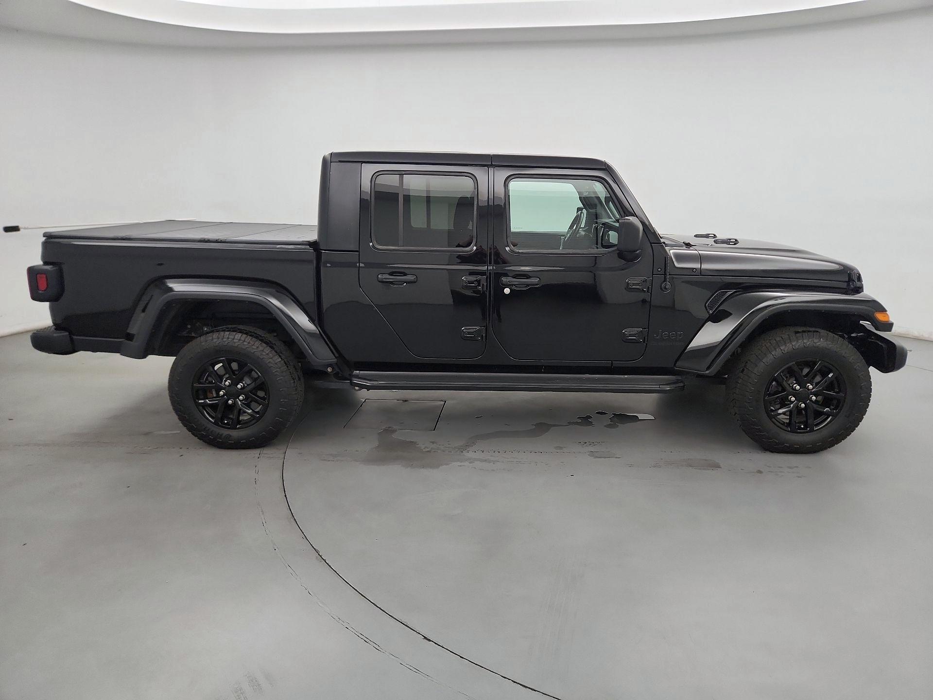 Thumbnail: 2022 Jeep Gladiator - 4