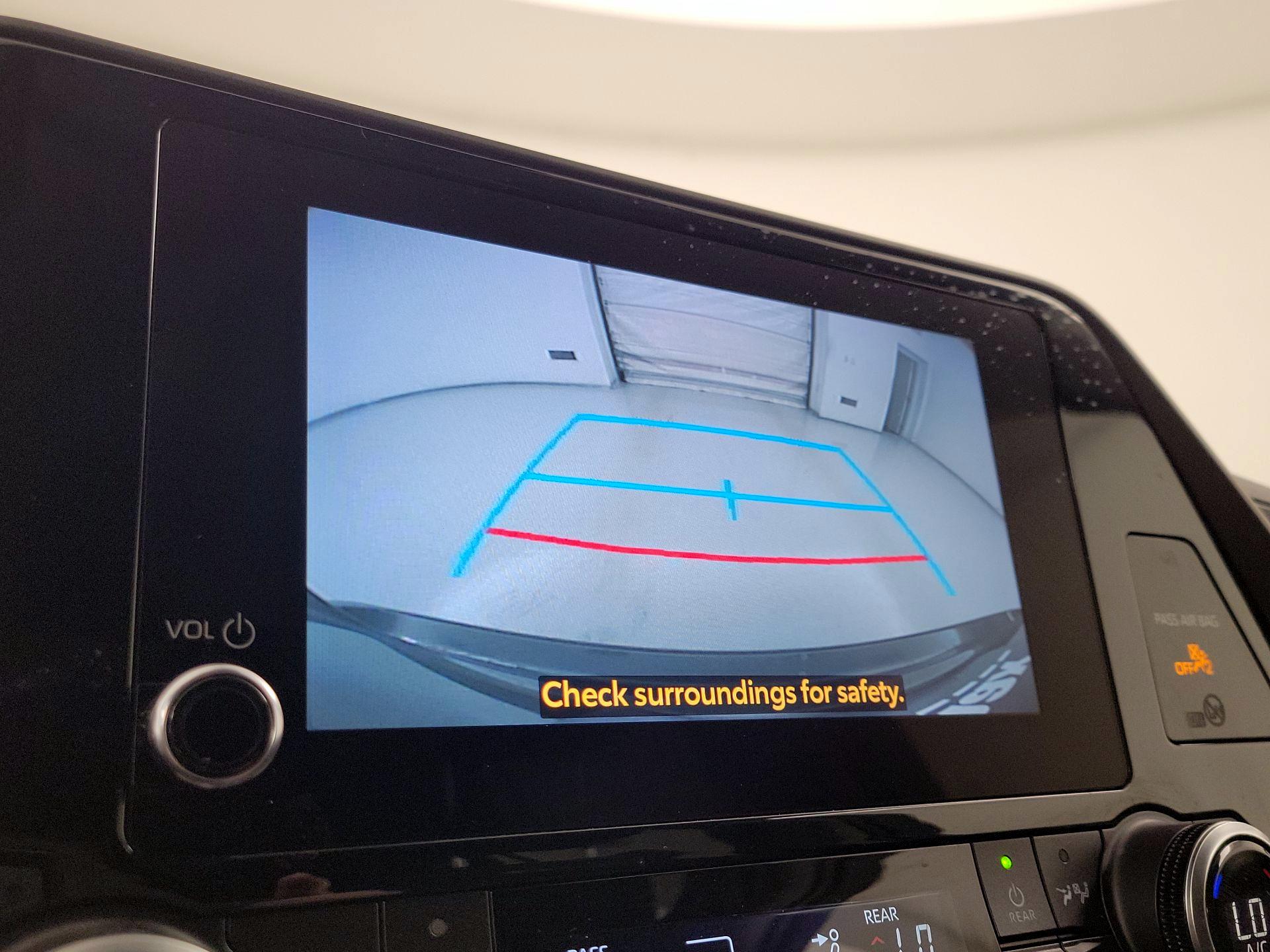 Thumbnail: 2023 Toyota Highlander - 14