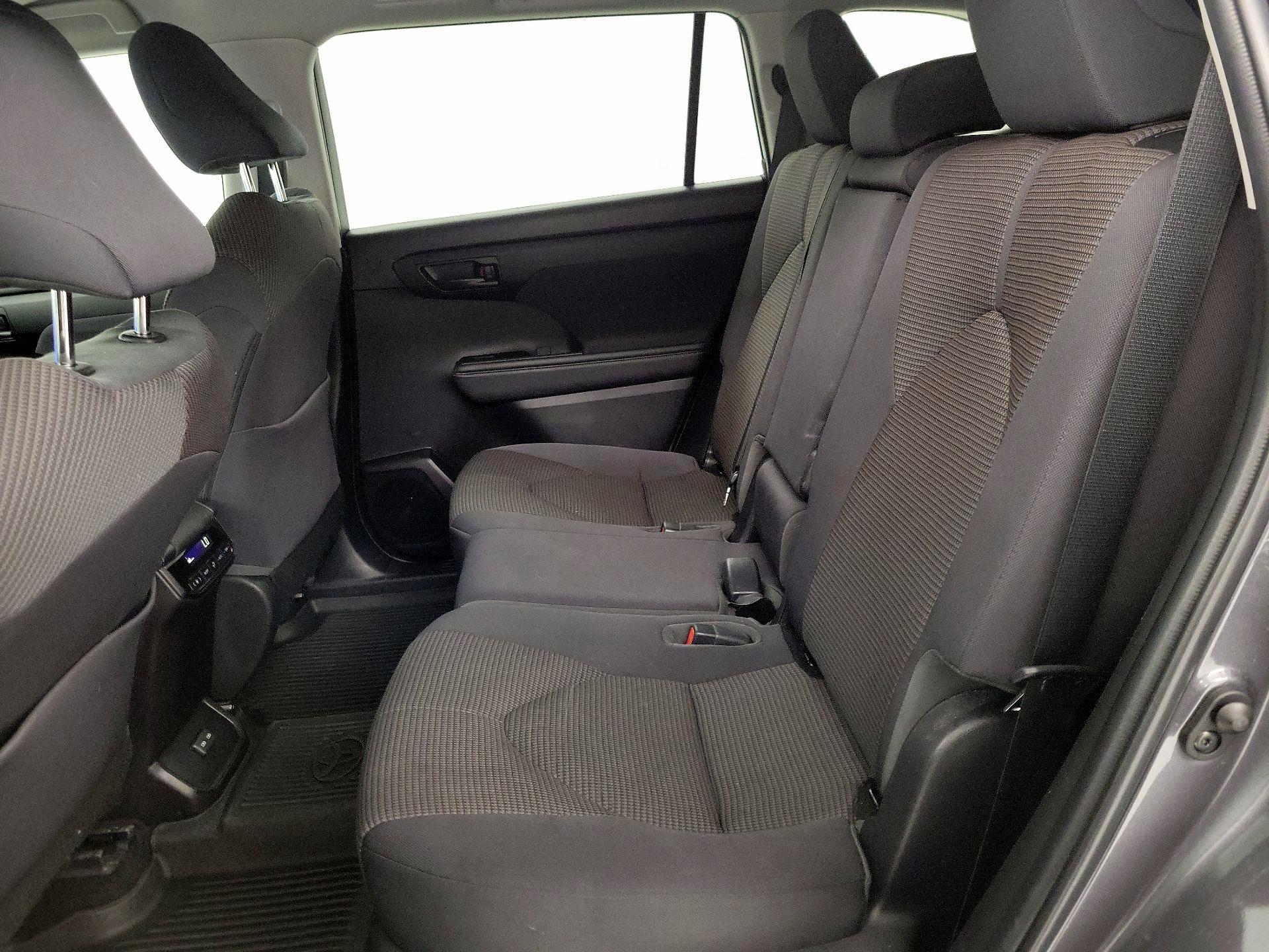 Thumbnail: 2023 Toyota Highlander - 19