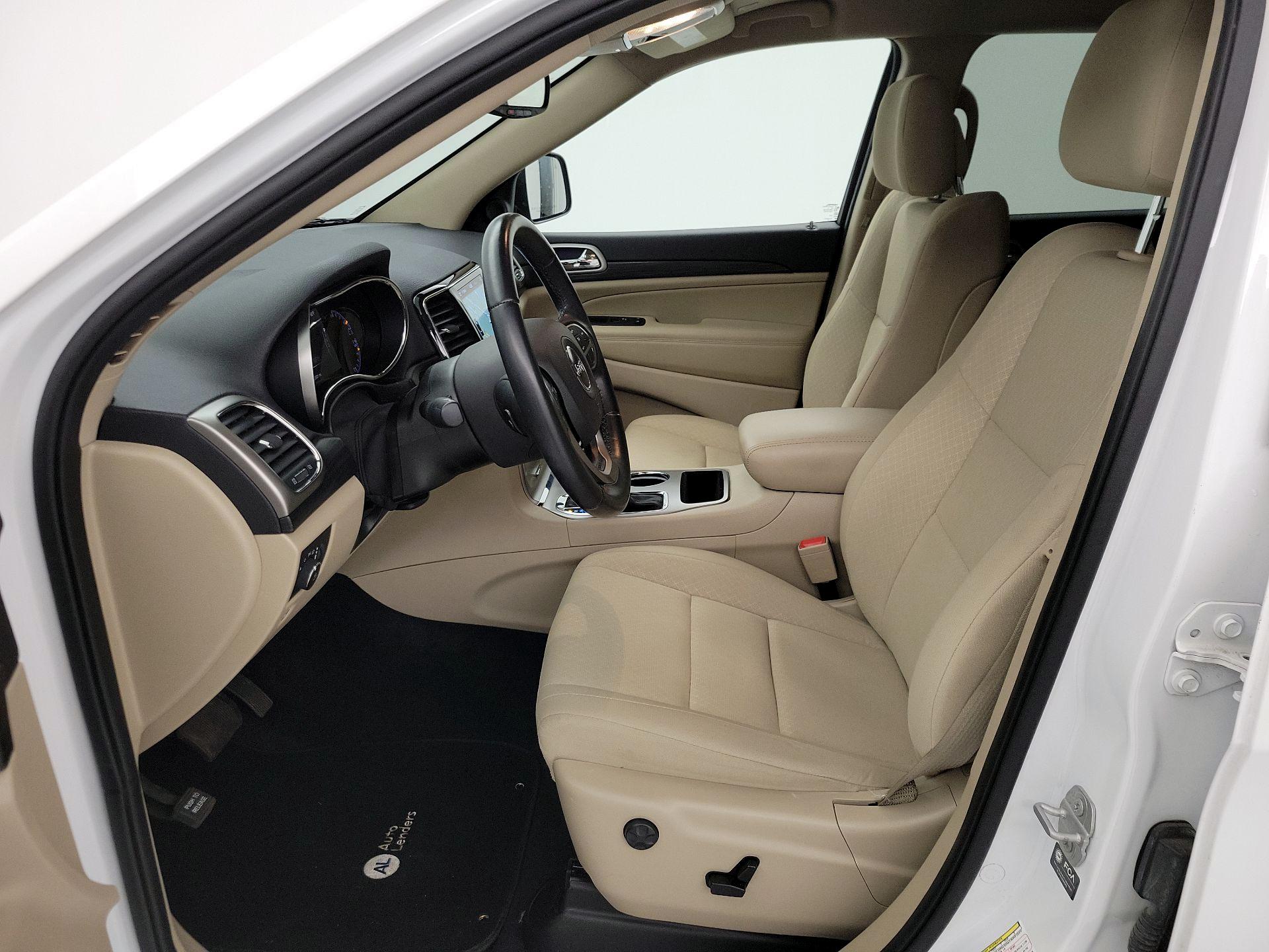 Thumbnail: 2022 Jeep Grand Cherokee - 11