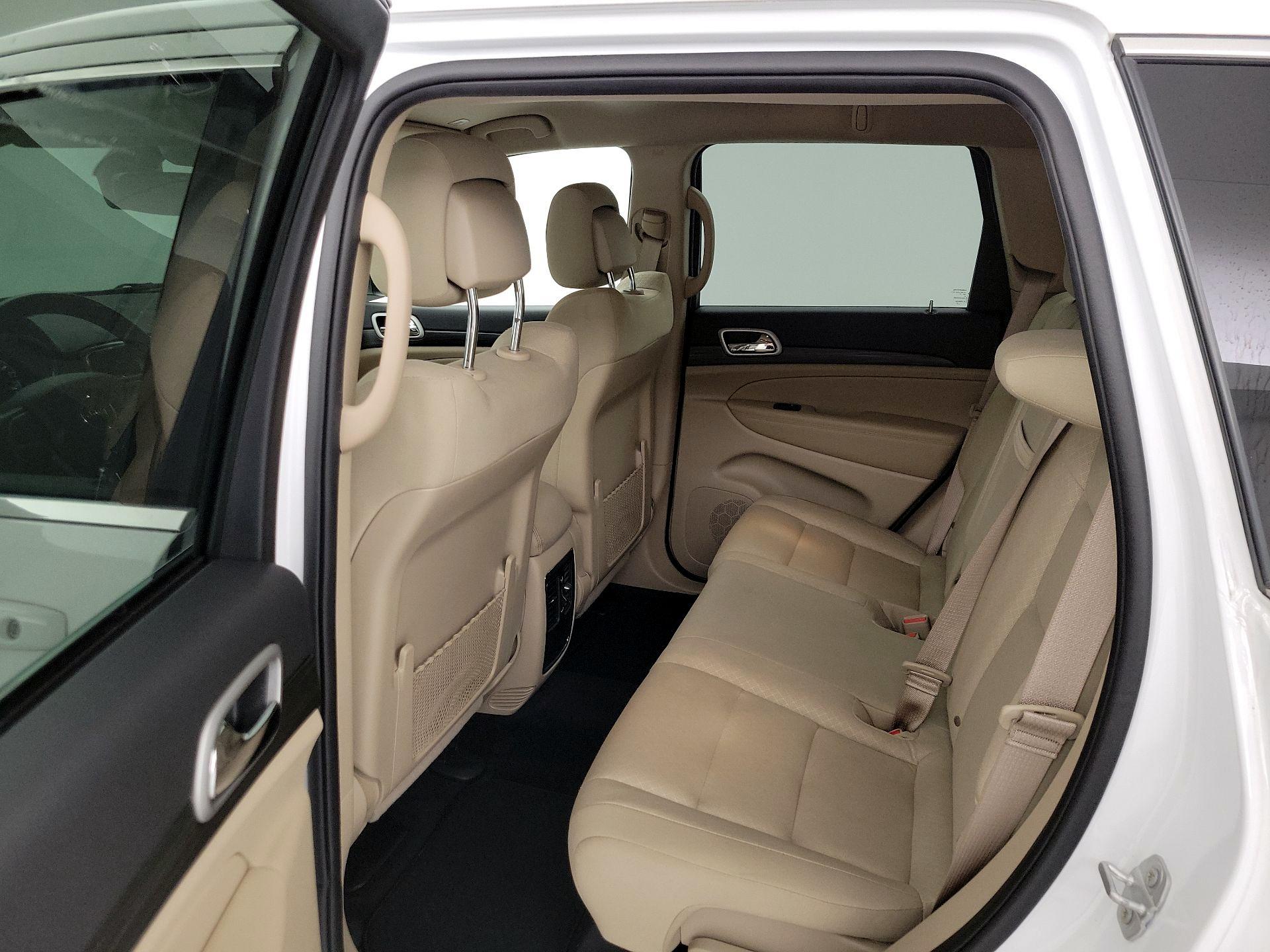 Thumbnail: 2022 Jeep Grand Cherokee - 20