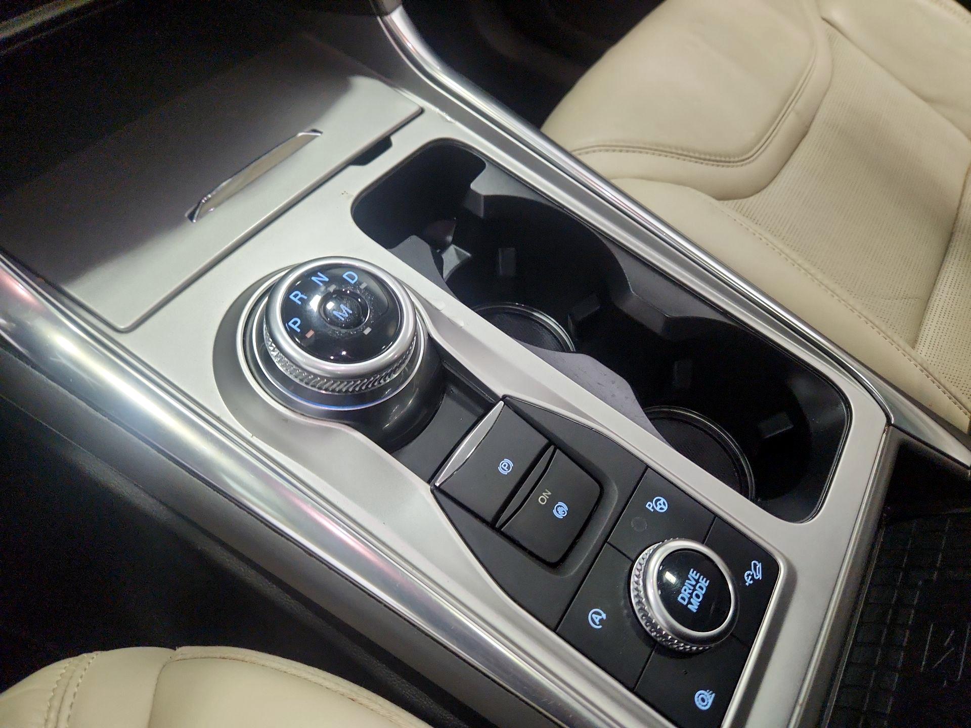 Thumbnail: 2020 Ford Explorer - 18