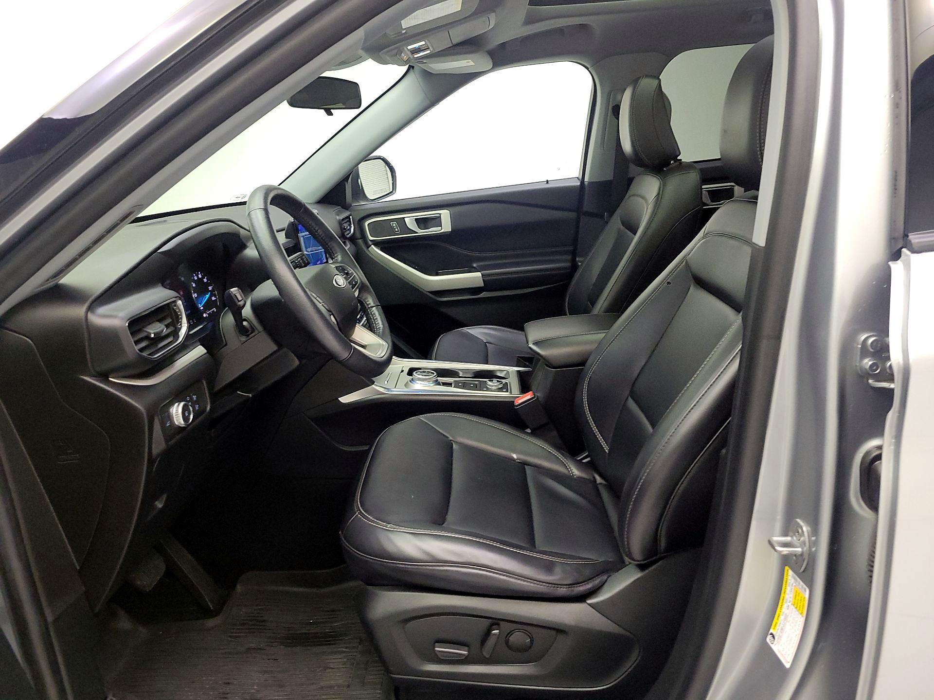 Thumbnail: 2021 Ford Explorer - 9