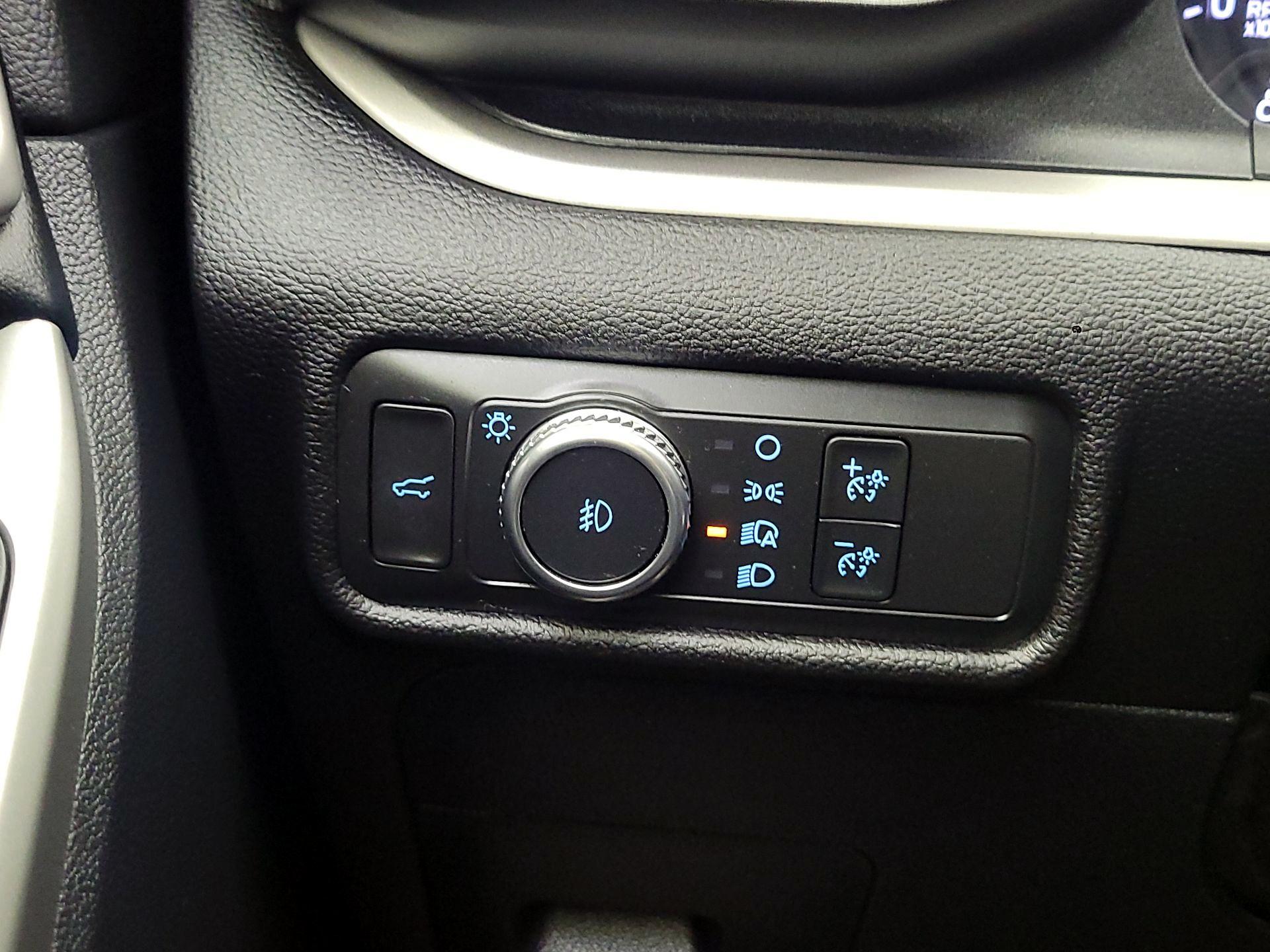 Thumbnail: 2021 Ford Explorer - 11