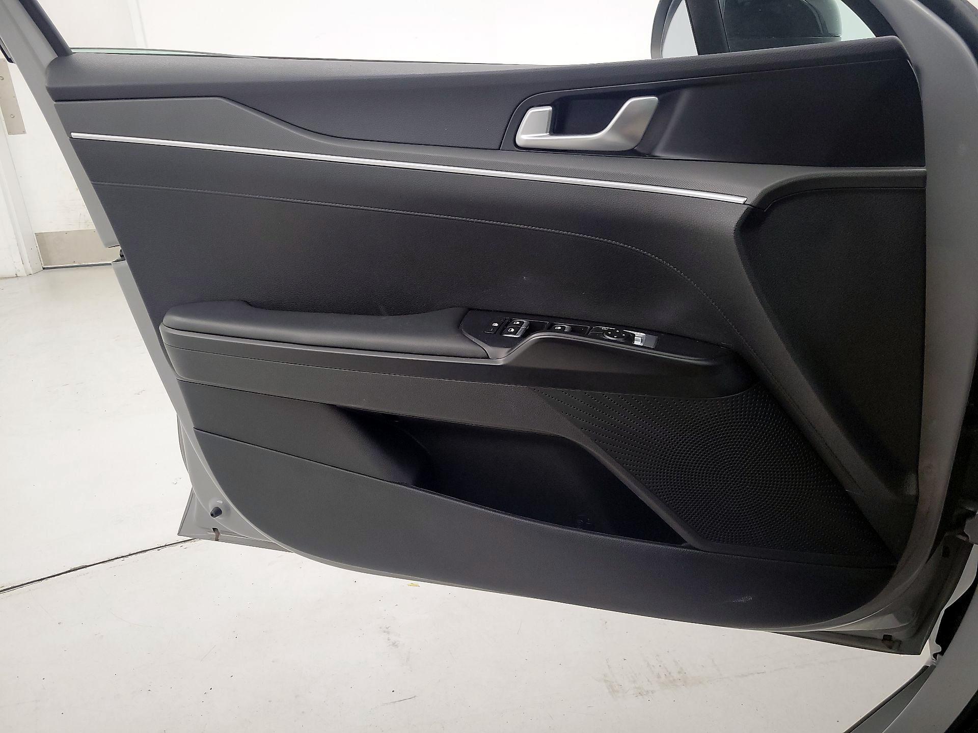 Thumbnail: 2022 Kia K5 - 12