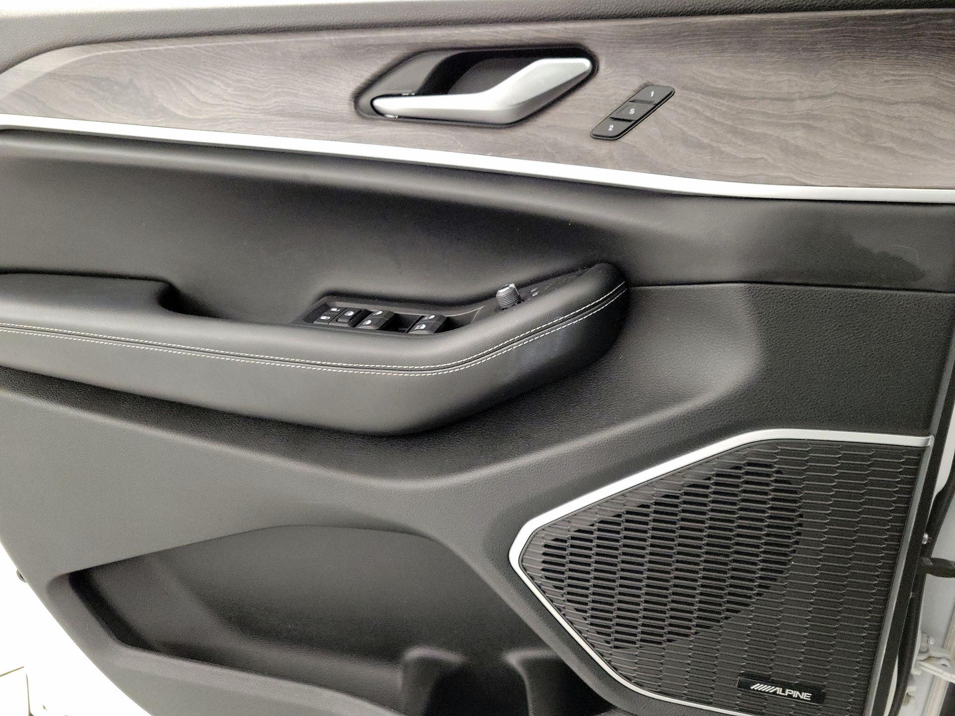 Thumbnail: 2022 Jeep Grand Cherokee L - 12