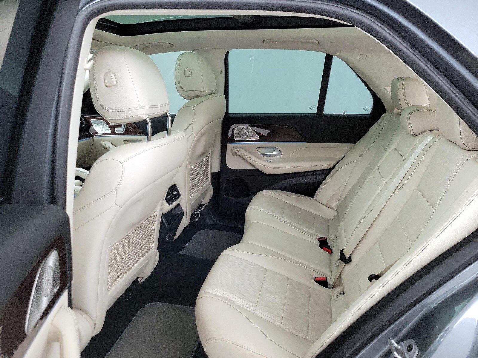 Rear Air Conditioning