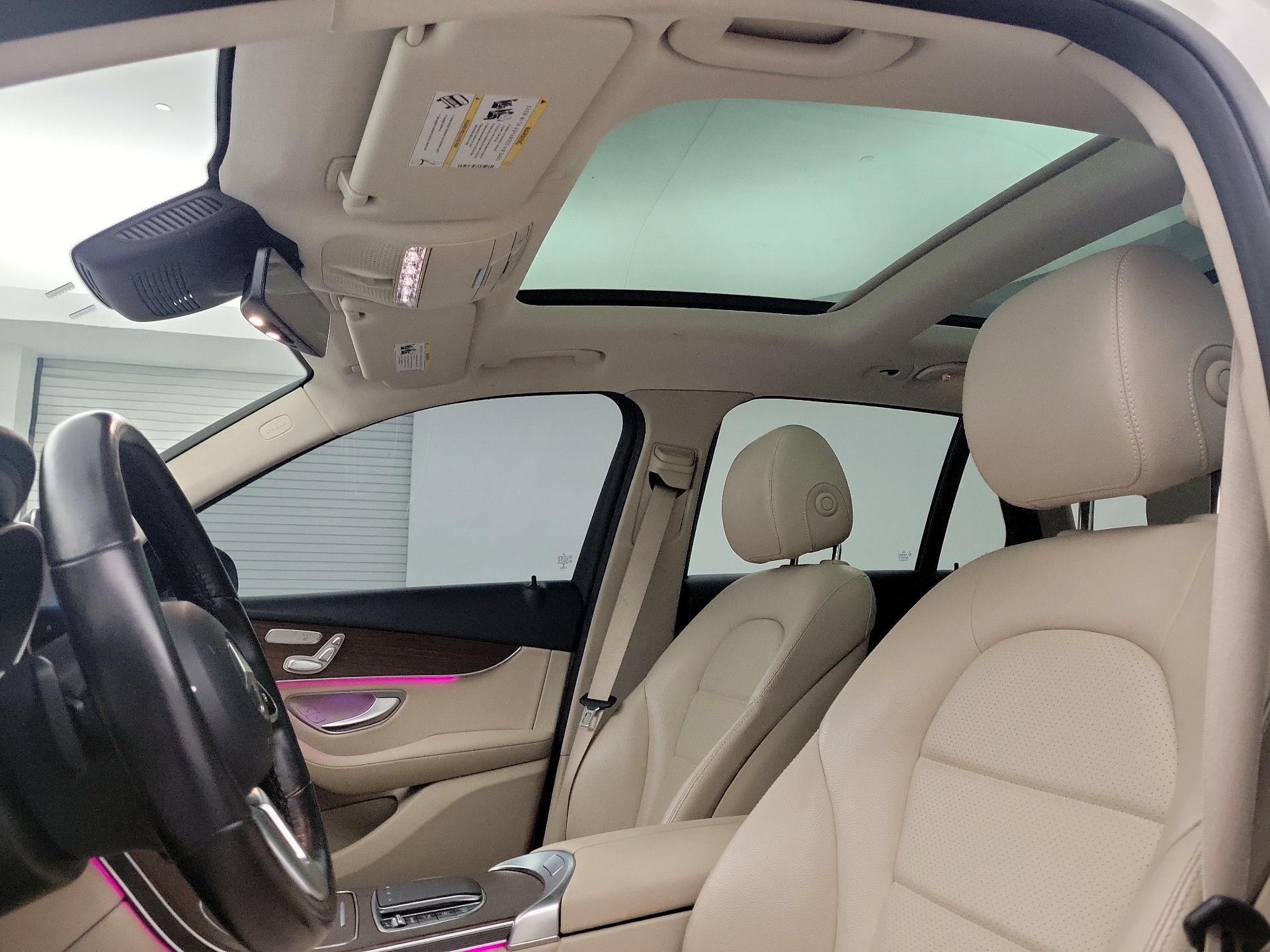 Thumbnail: 2022 Mercedes-Benz GLC - 17