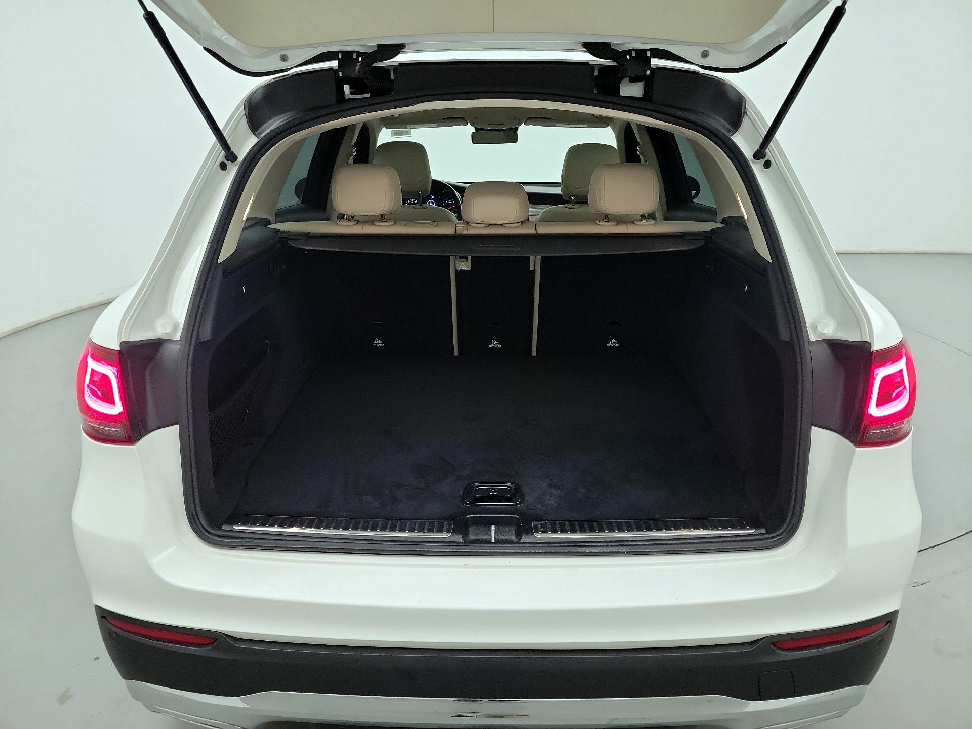 Thumbnail: 2022 Mercedes-Benz GLC - 19