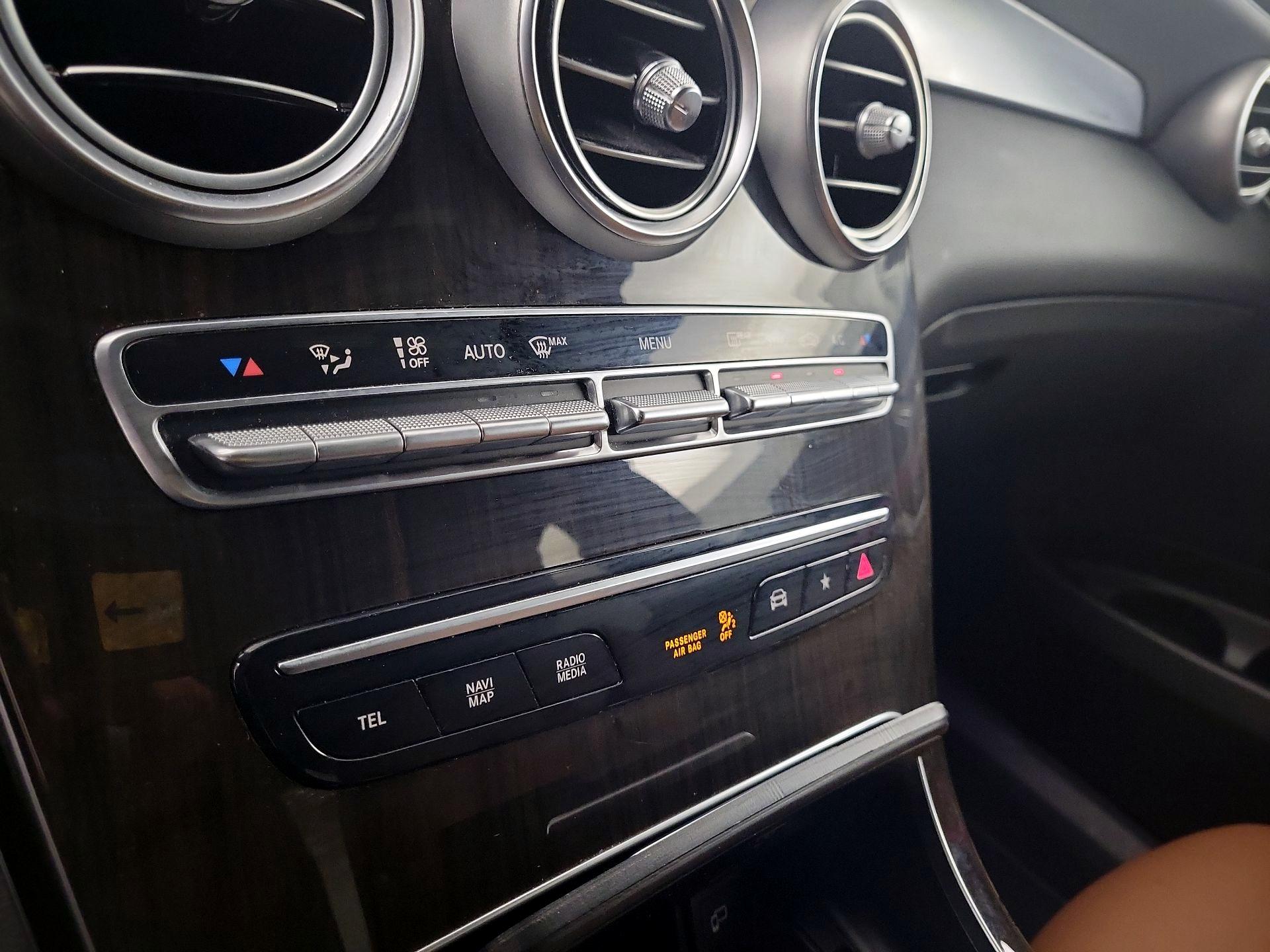 Thumbnail: 2023 Mercedes-Benz GLC - 14