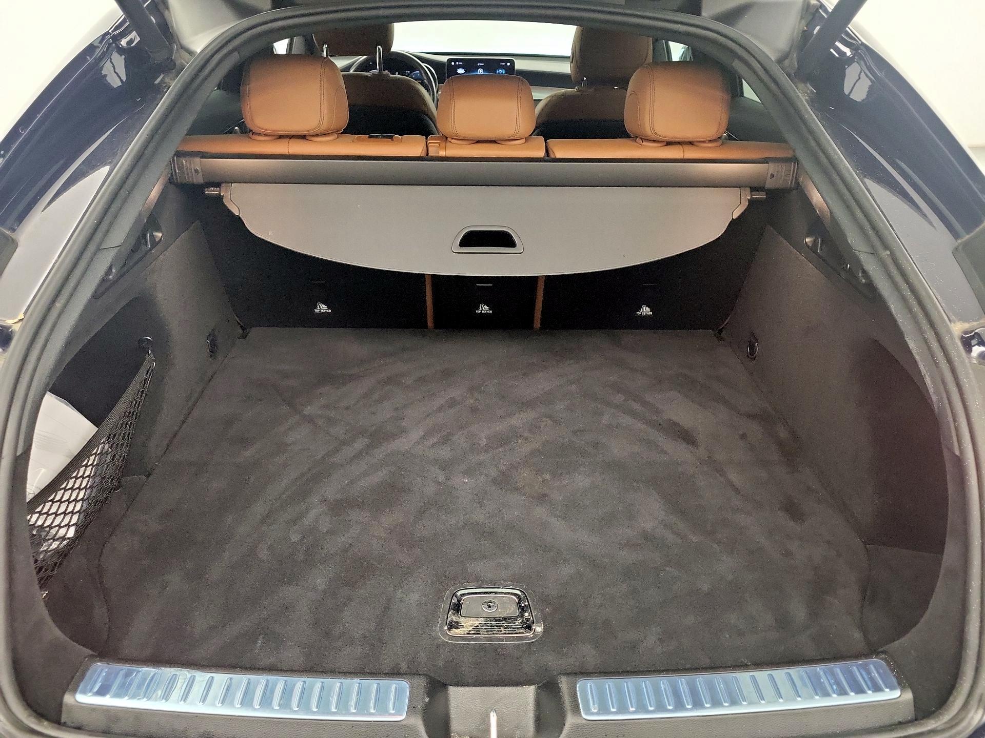 Thumbnail: 2023 Mercedes-Benz GLC - 19