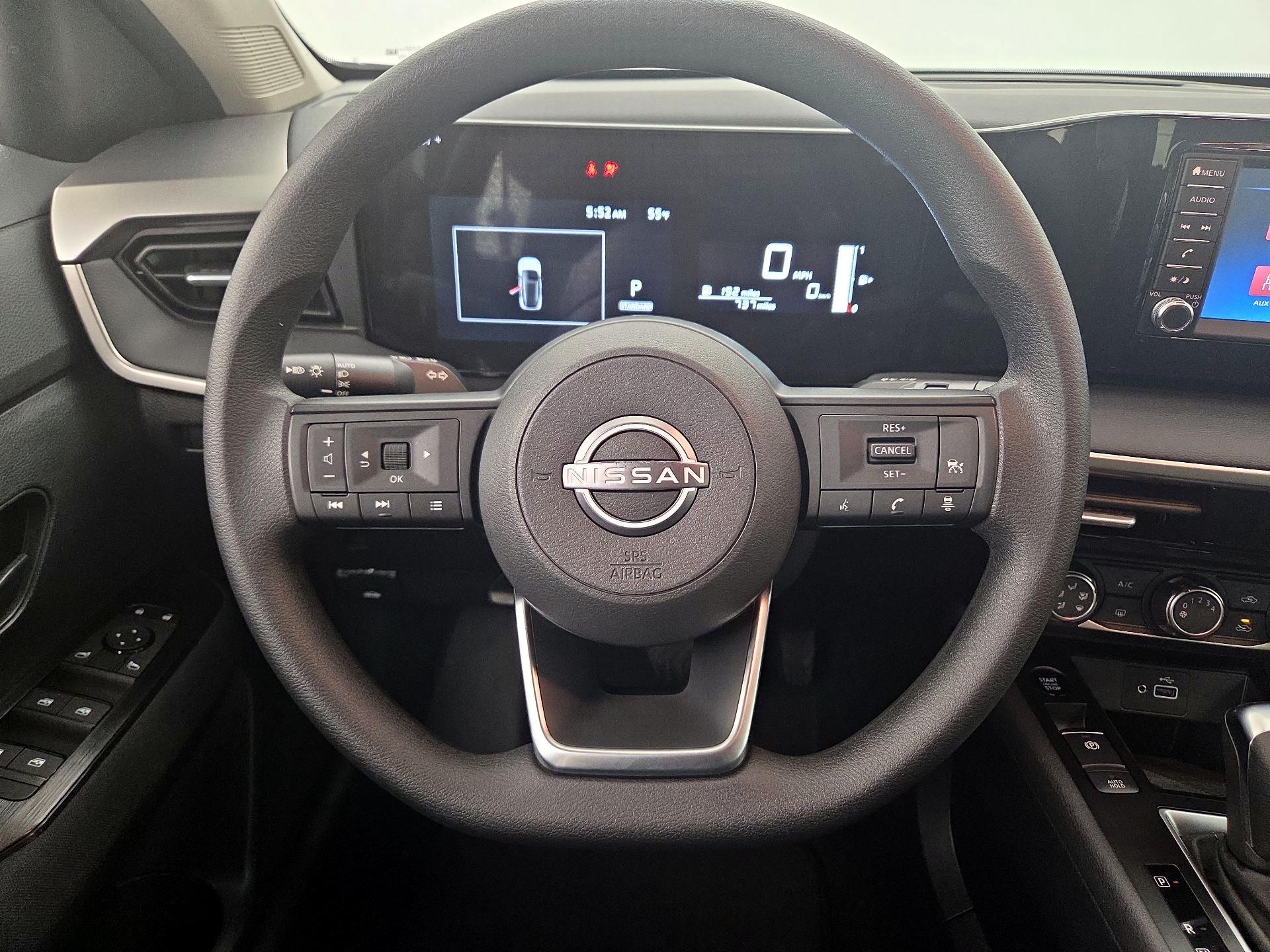 Thumbnail: 2025 Nissan Kicks - 10