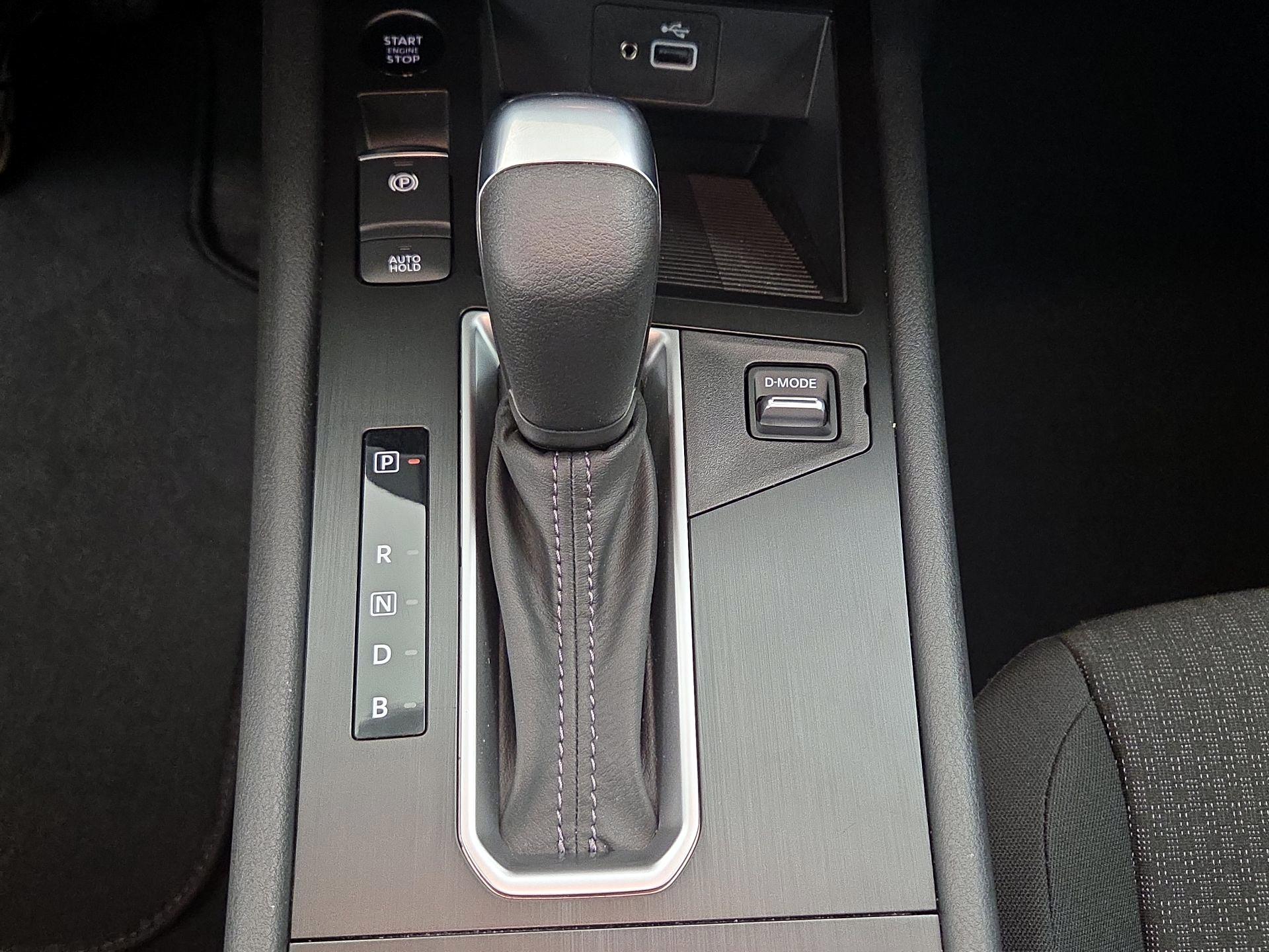 Thumbnail: 2025 Nissan Kicks - 17