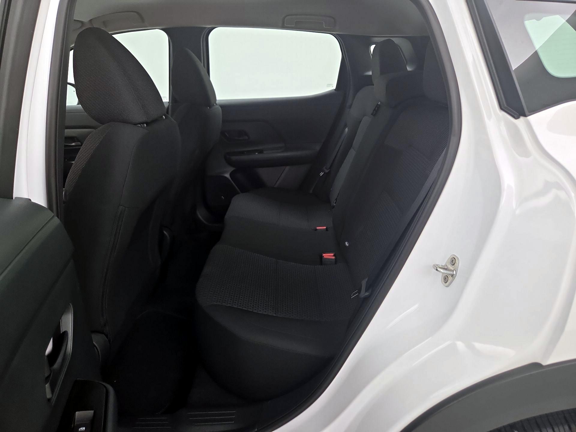 Thumbnail: 2025 Nissan Kicks - 19