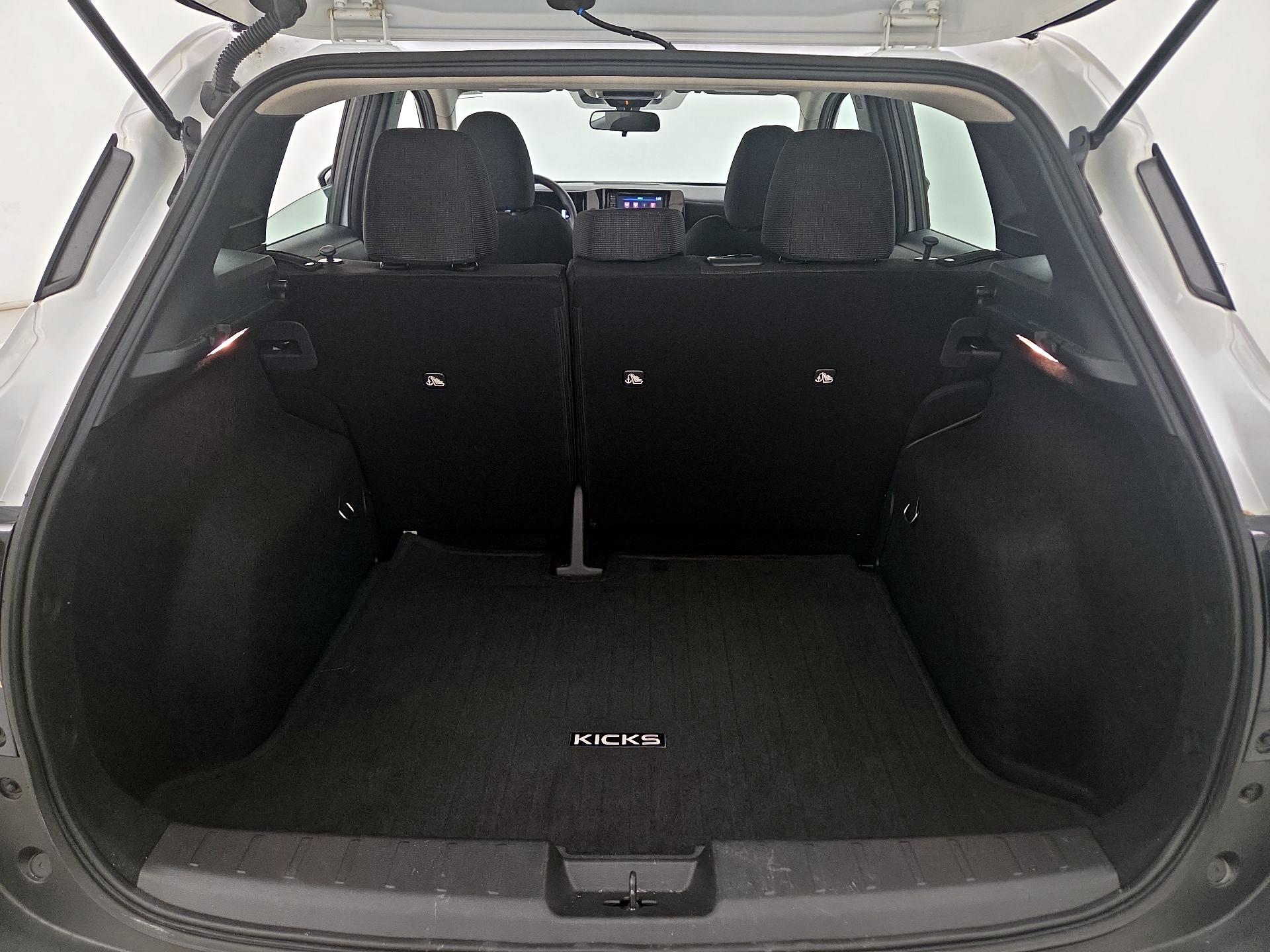 Thumbnail: 2025 Nissan Kicks - 20