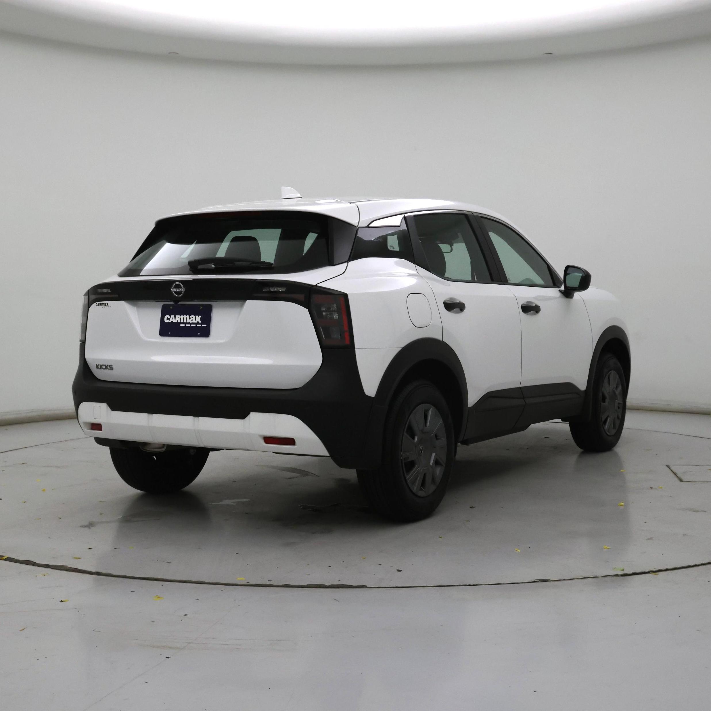 Thumbnail: 2025 Nissan Kicks - 8