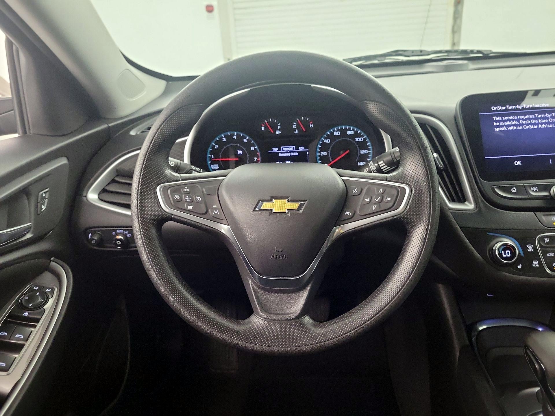 Thumbnail: 2023 Chevrolet Malibu - 10