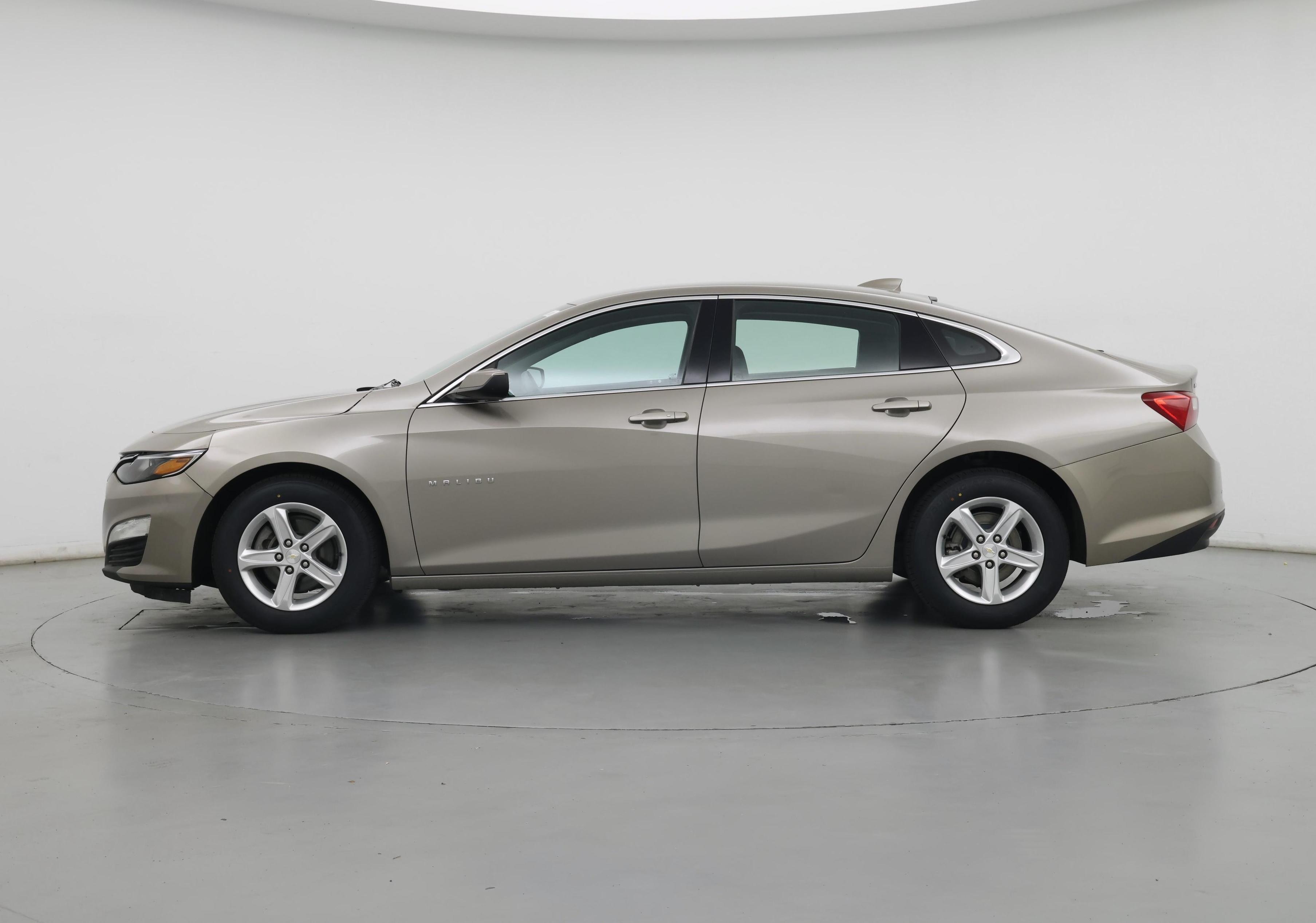 Thumbnail: 2023 Chevrolet Malibu - 3