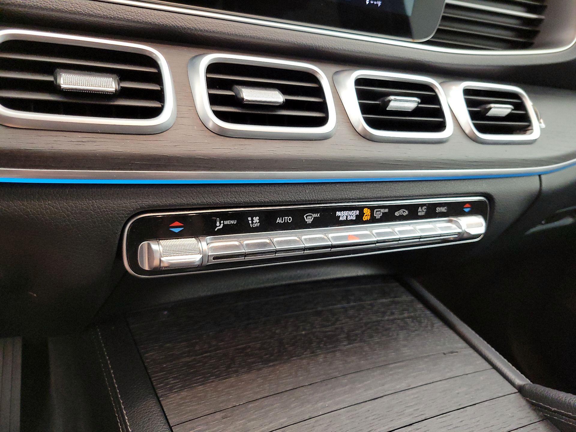 Thumbnail: 2021 Mercedes-Benz GLE - 17