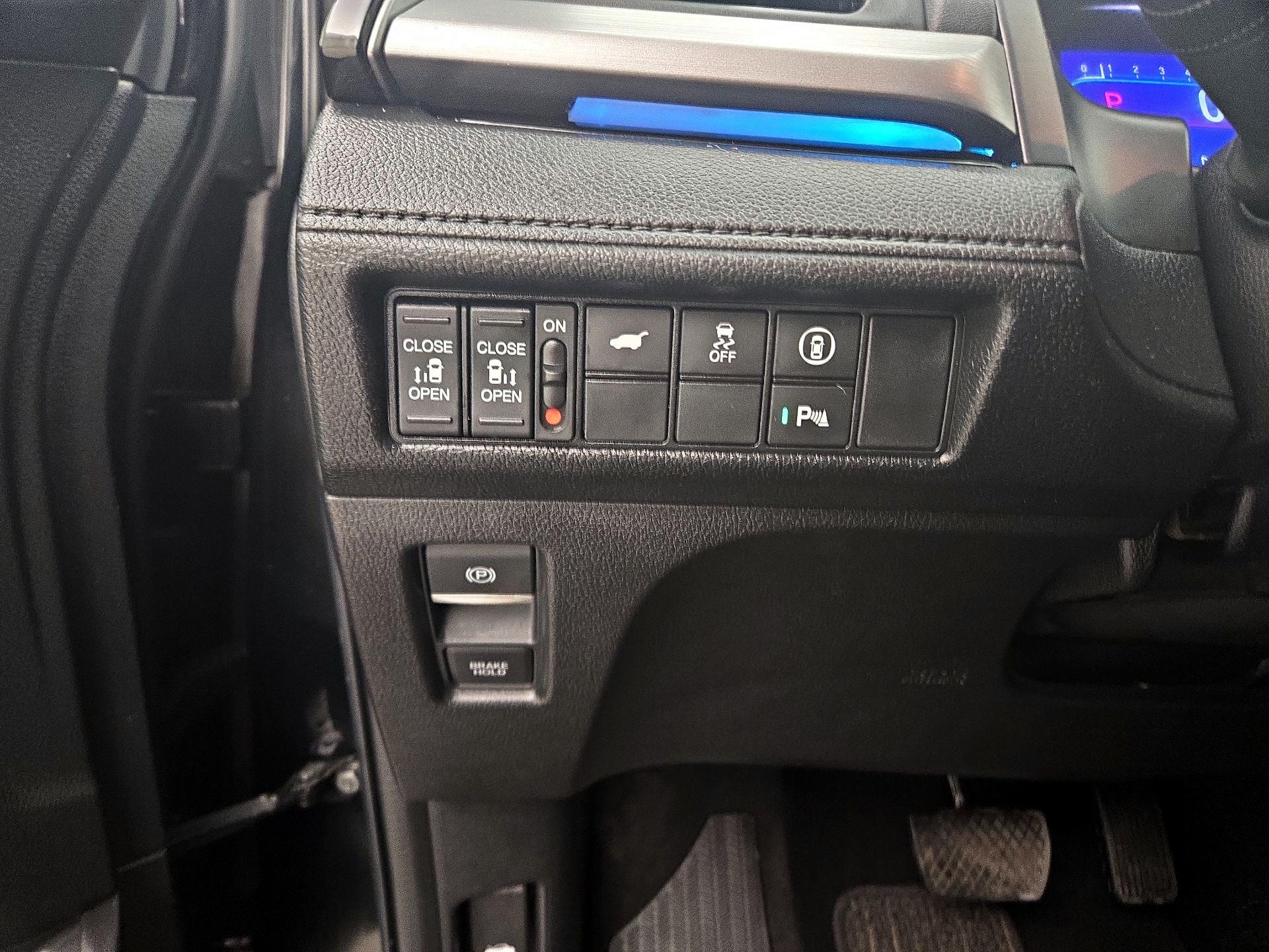 Thumbnail: 2023 Honda Odyssey - 13