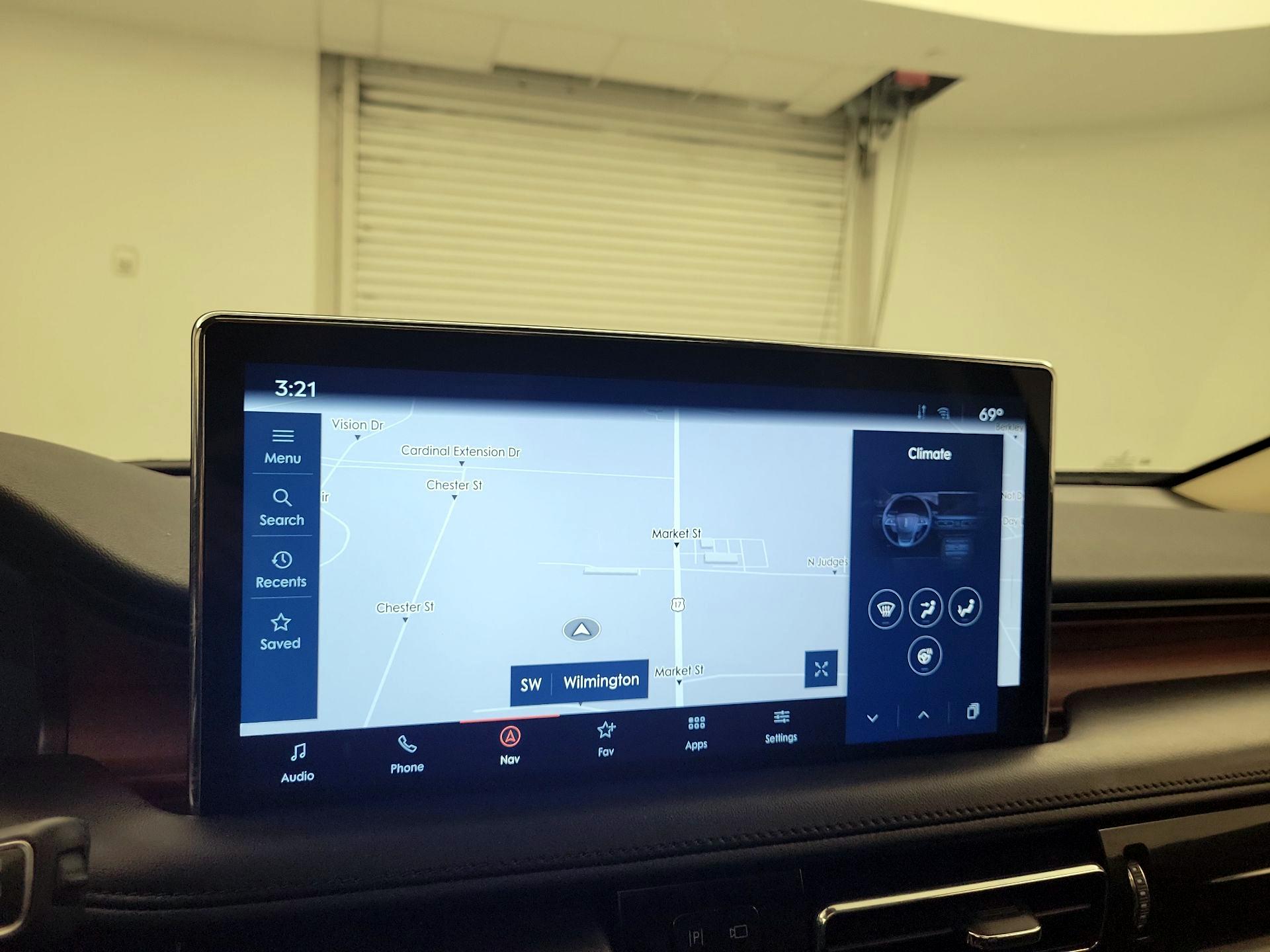 Thumbnail: 2023 Lincoln Nautilus - 12