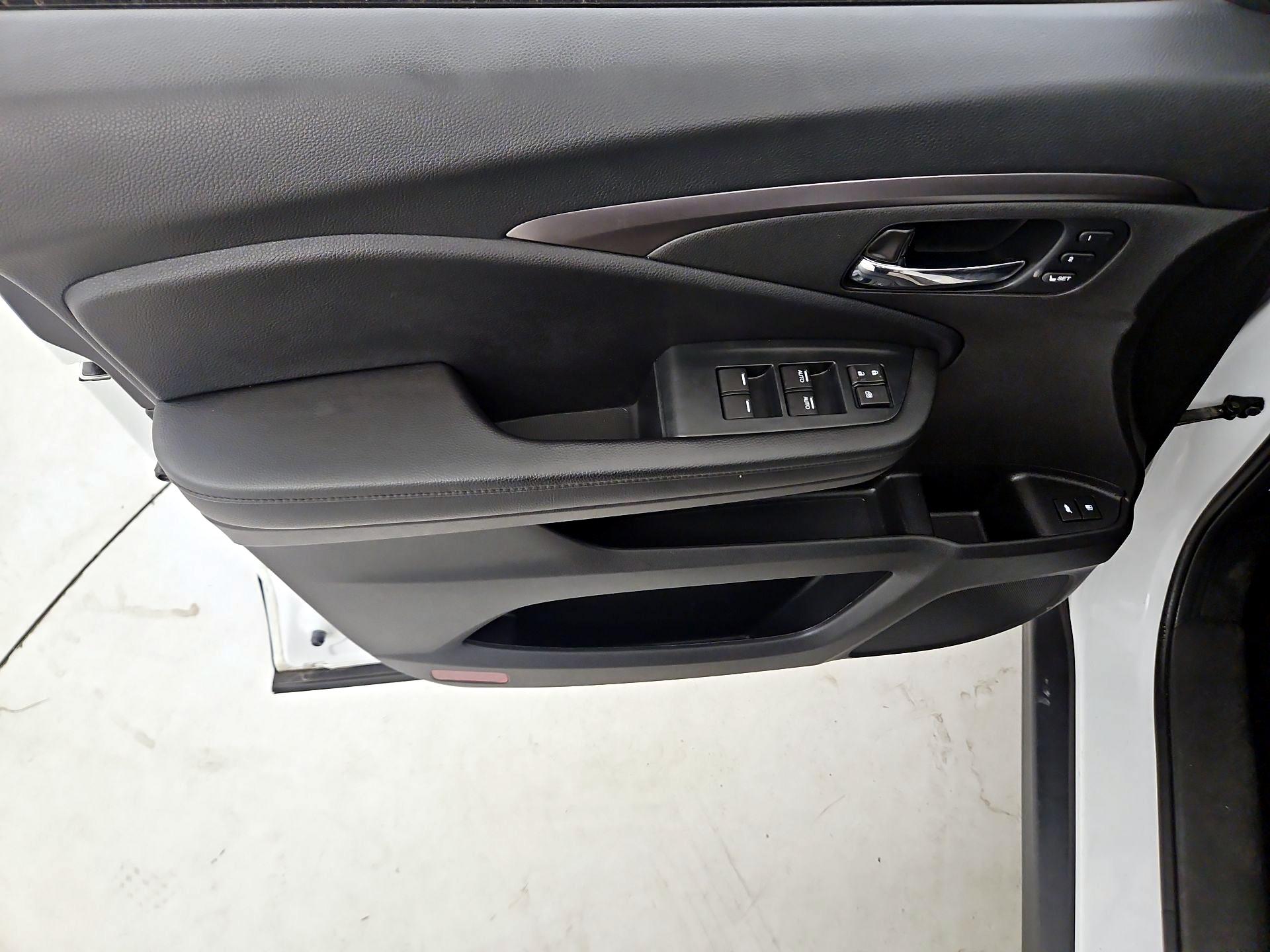 Thumbnail: 2022 Honda Pilot - 12