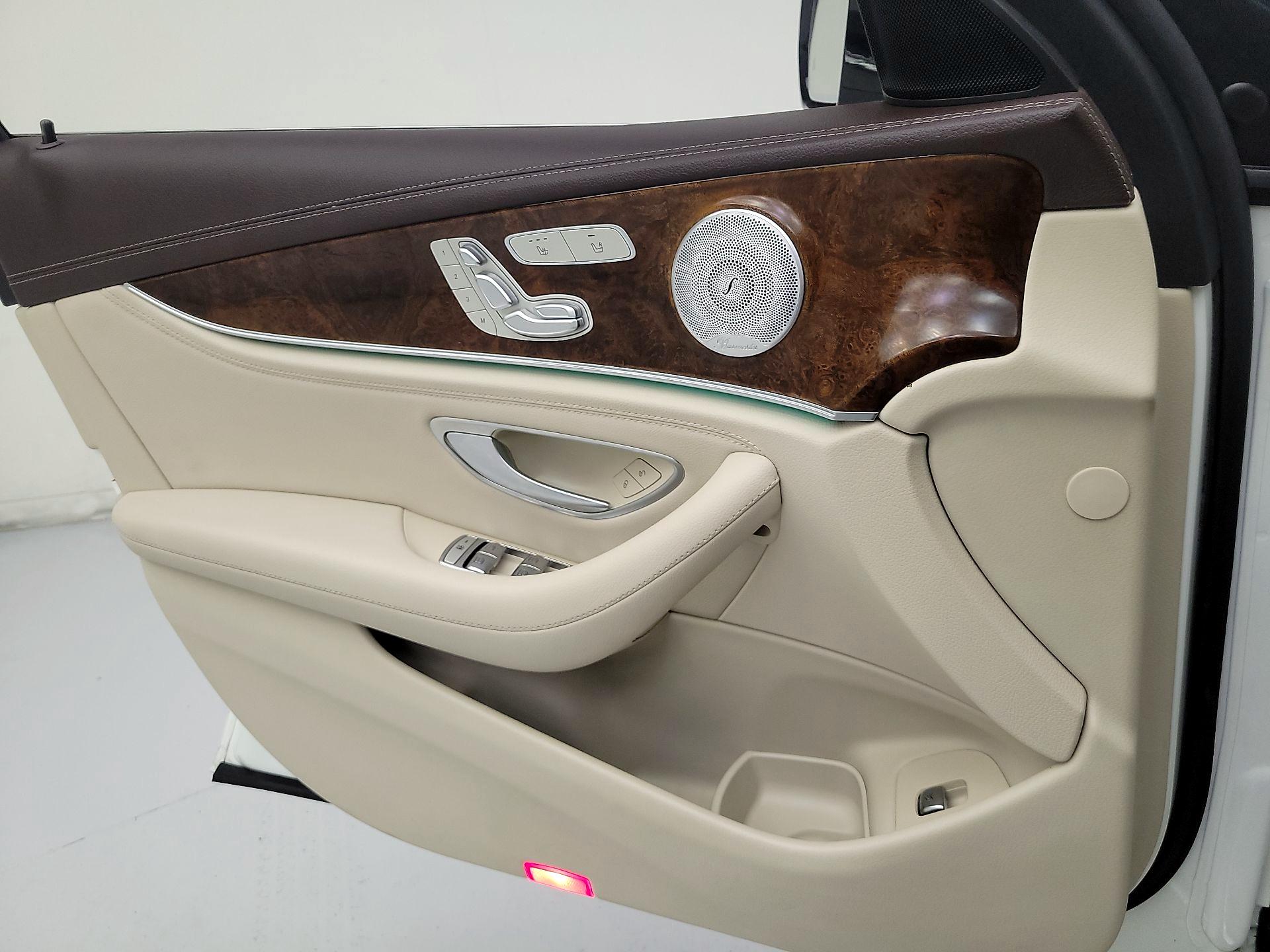 Thumbnail: 2020 Mercedes-Benz E-Class - 12