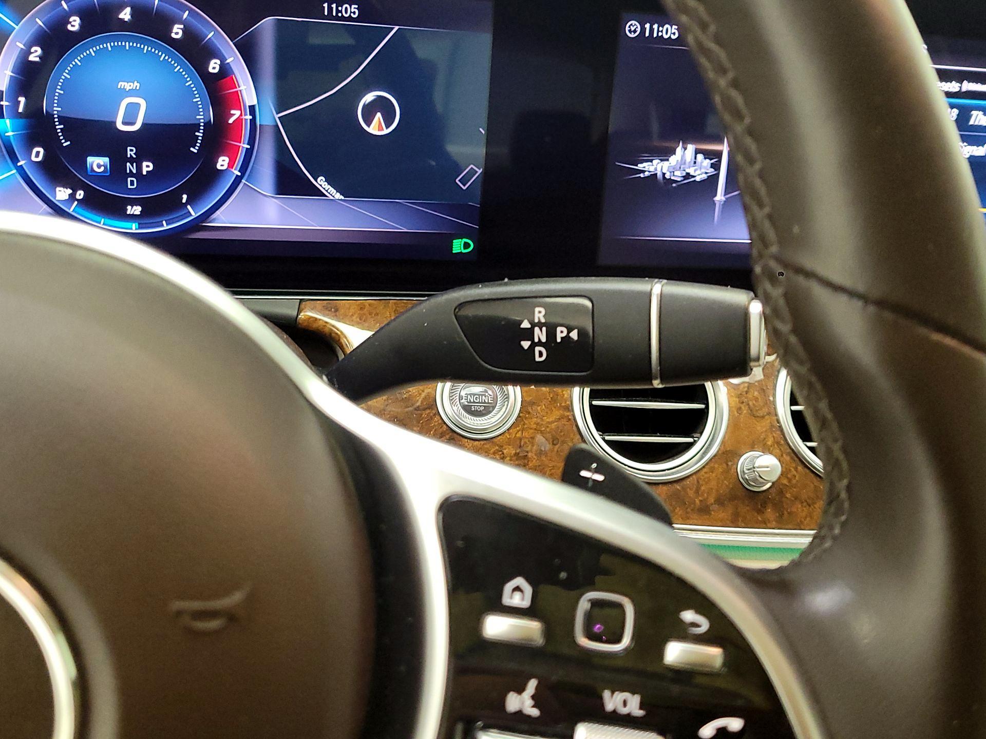 Thumbnail: 2020 Mercedes-Benz E-Class - 18