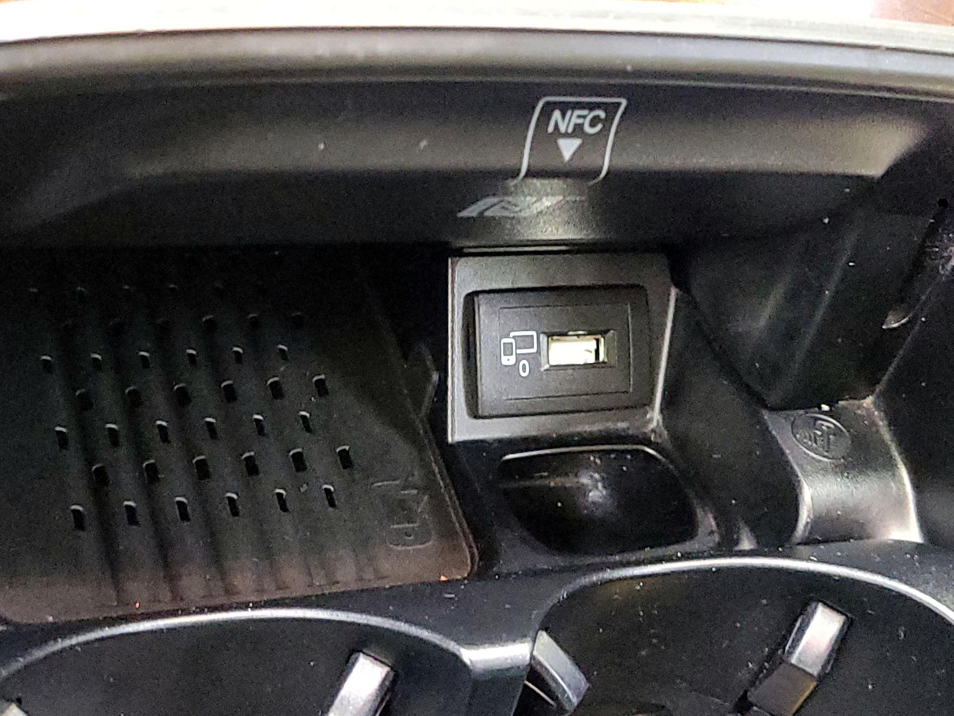 Thumbnail: 2020 Mercedes-Benz E-Class - 19