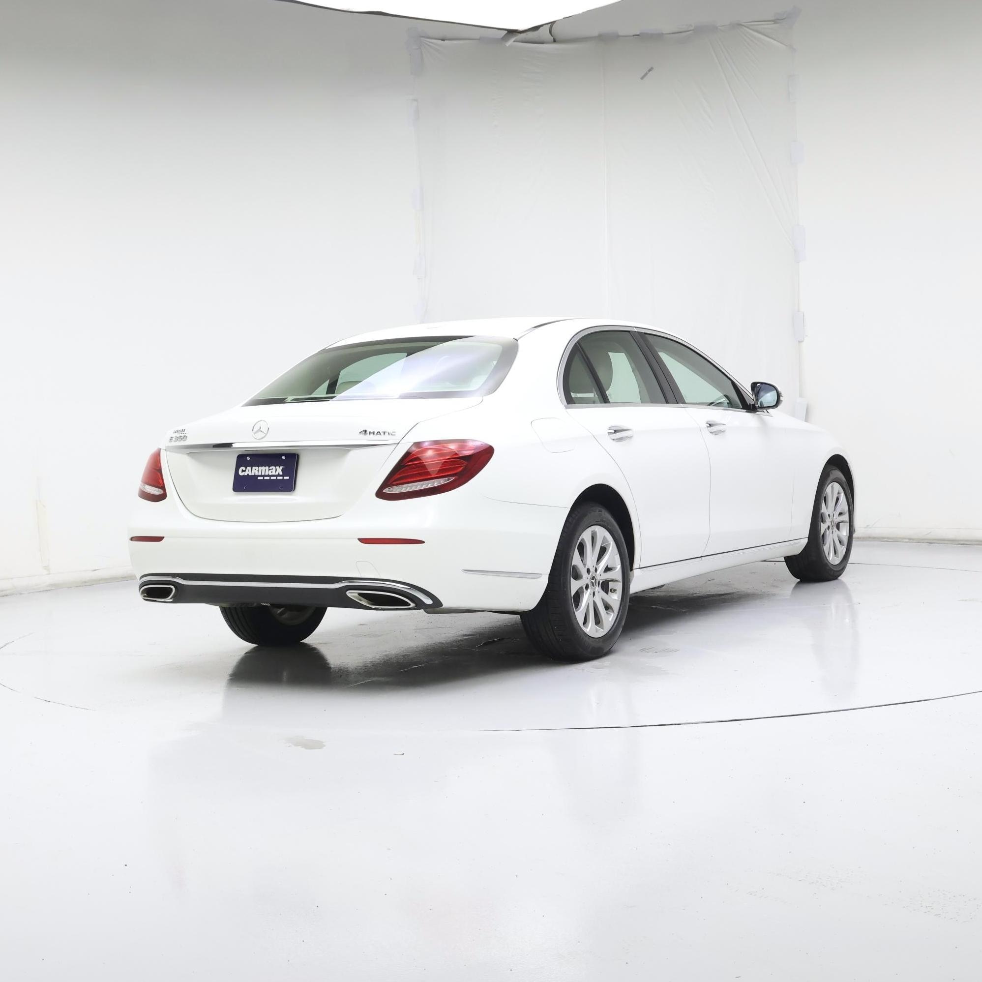 Thumbnail: 2020 Mercedes-Benz E-Class - 8