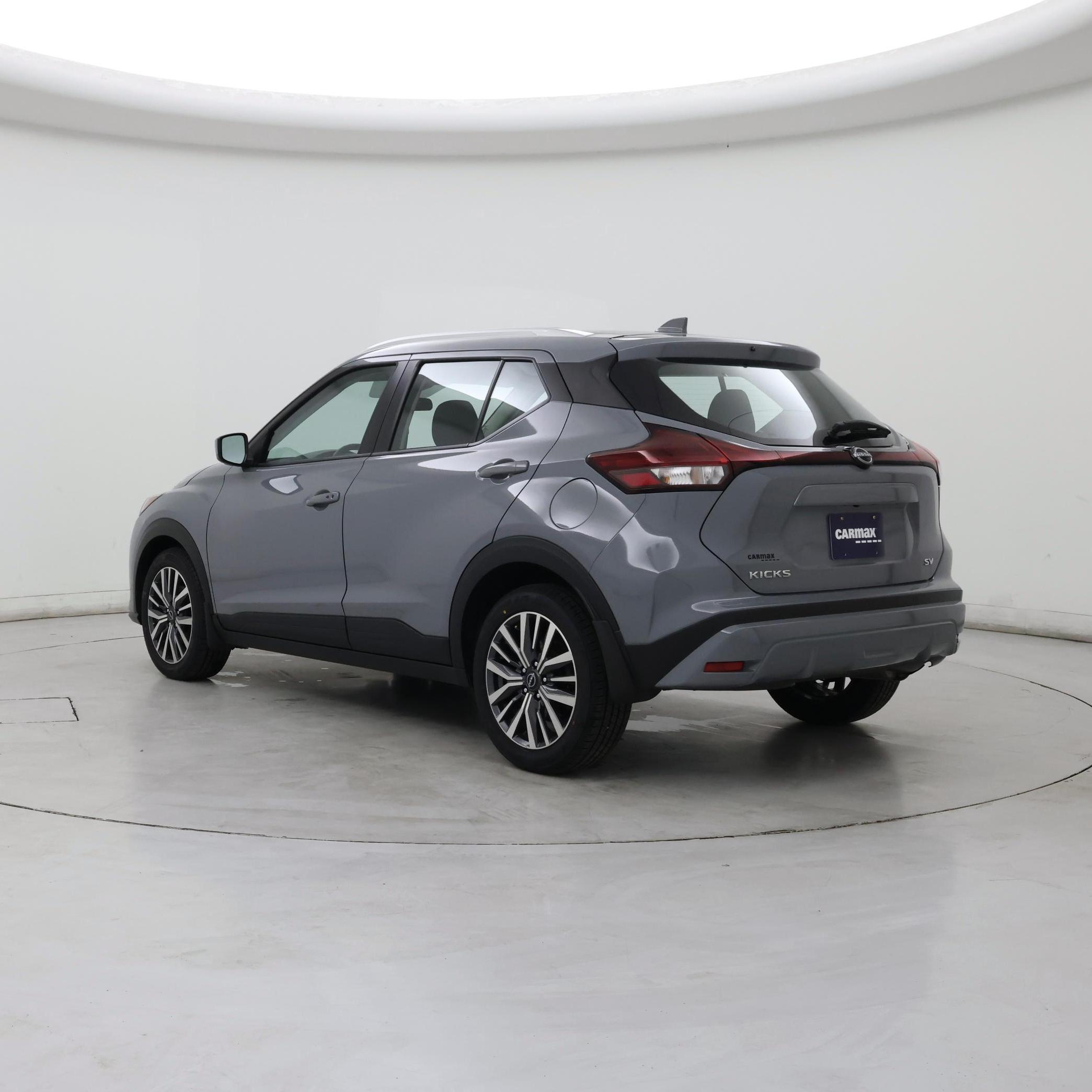 Thumbnail: 2023 Nissan Kicks - 2