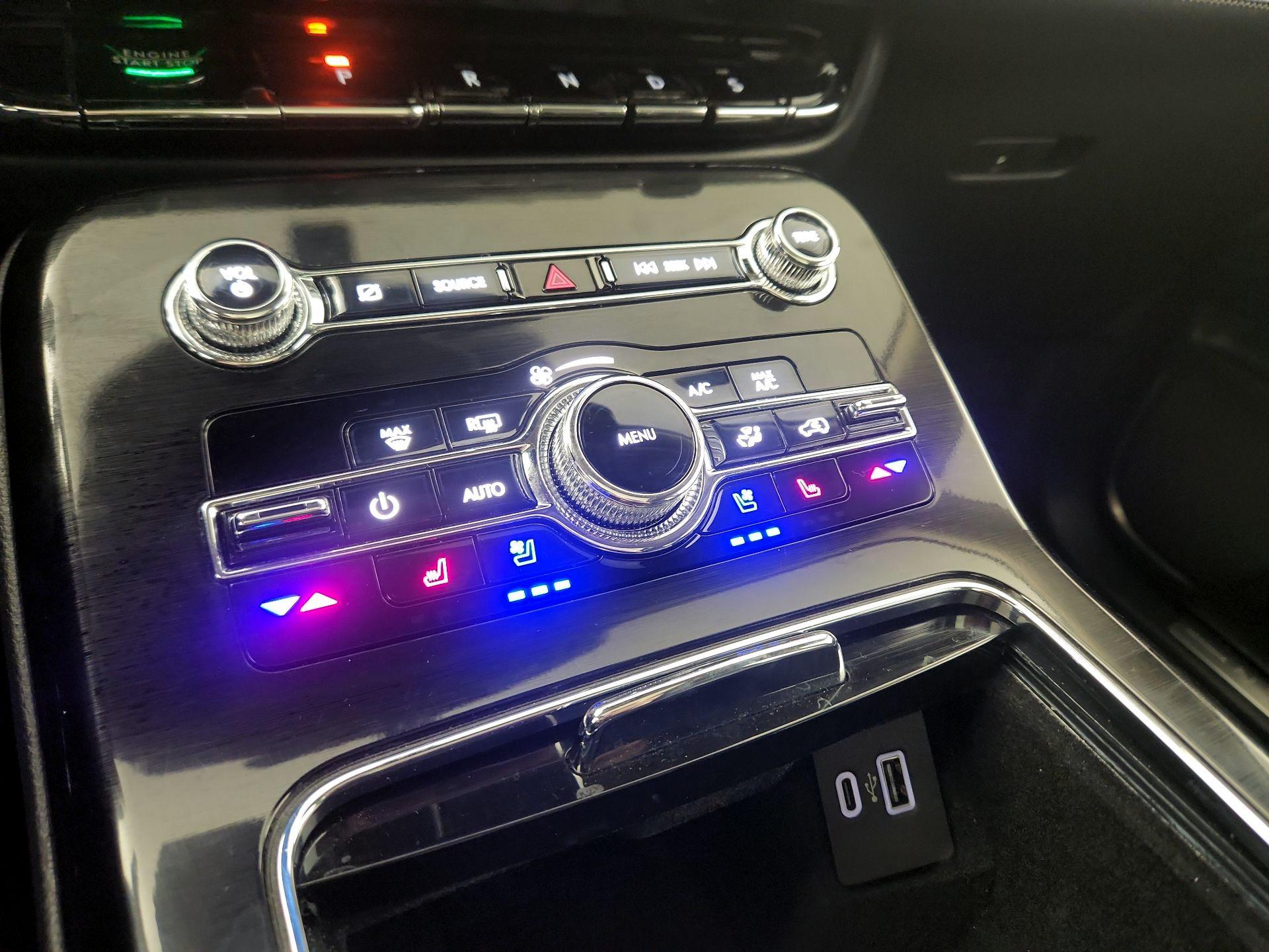 Thumbnail: 2023 Lincoln Nautilus - 15