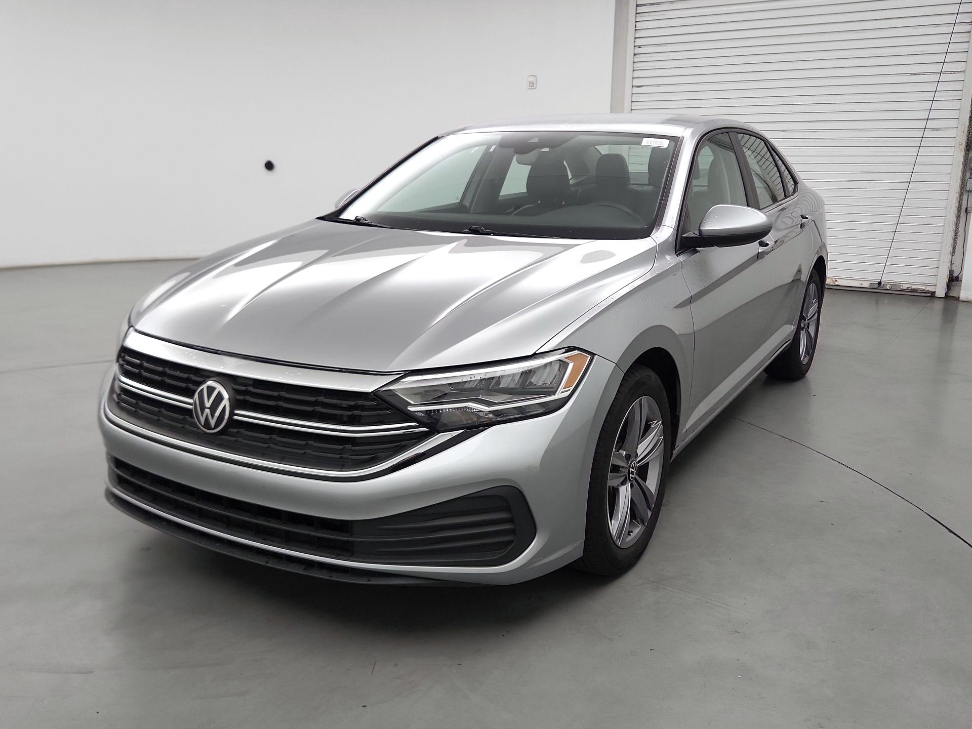 Thumbnail: 2024 Volkswagen Jetta - 3