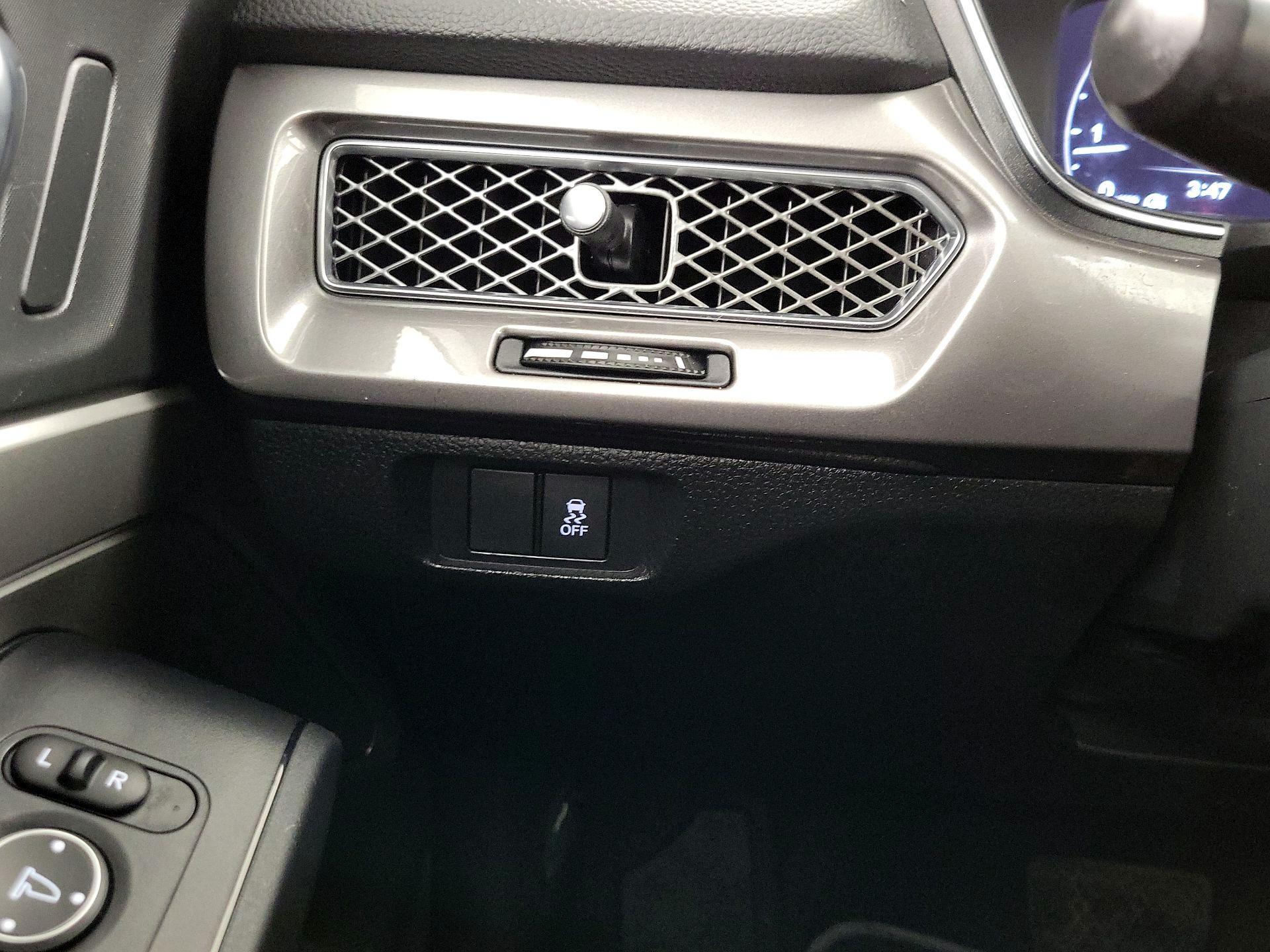 Thumbnail: 2023 Acura Integra - 13