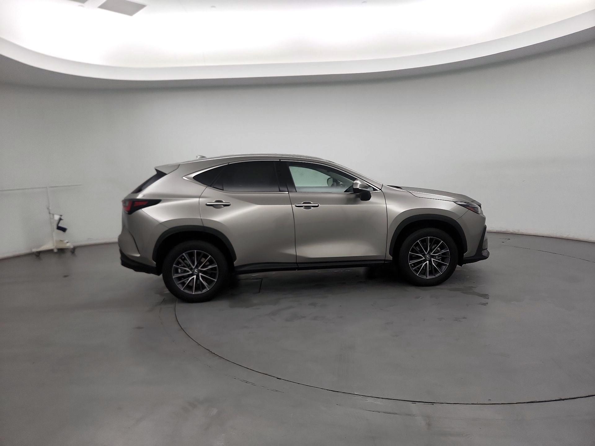 Thumbnail: 2023 Lexus NX - 4