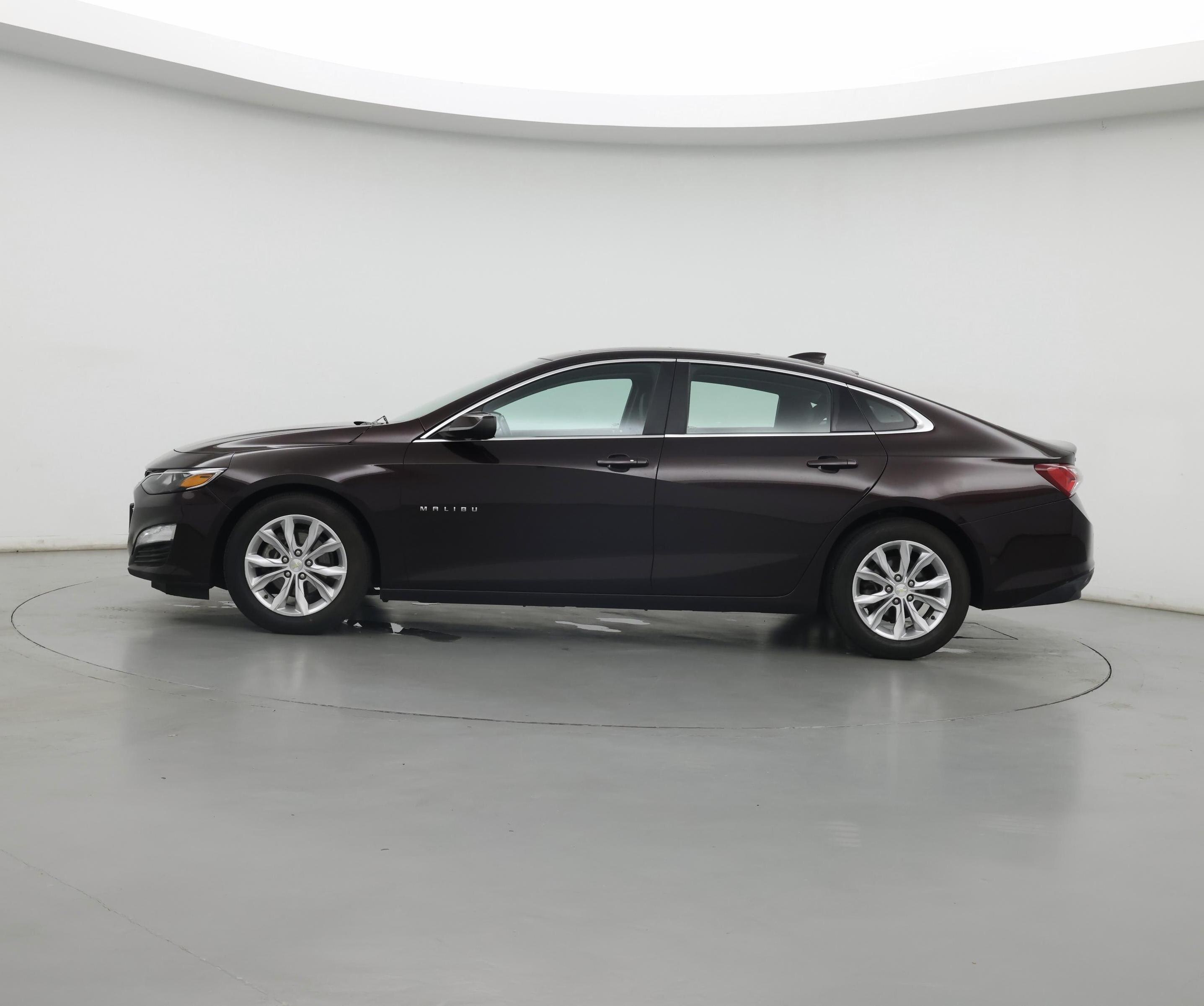 Thumbnail: 2020 Chevrolet Malibu - 3