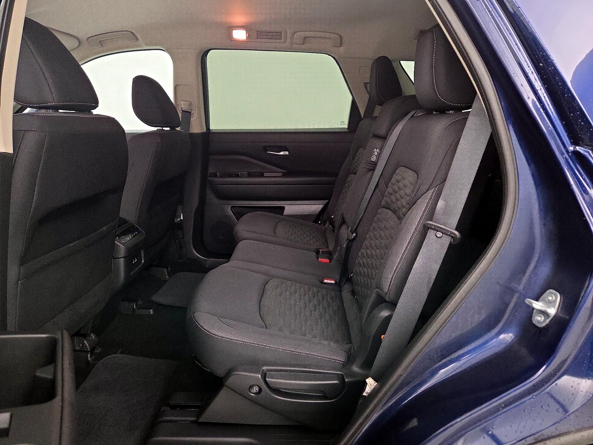 Thumbnail: 2022 Nissan Pathfinder - 19