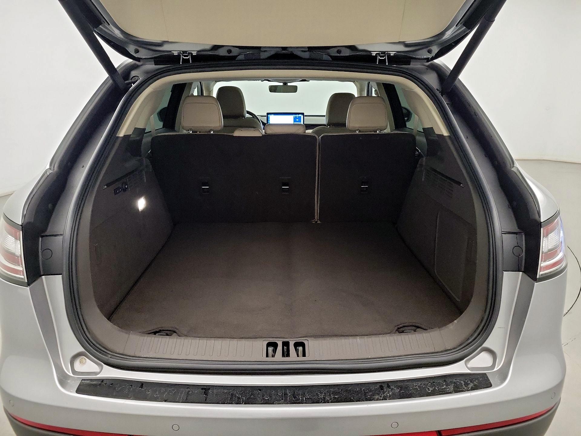 Thumbnail: 2023 Lincoln Nautilus - 20