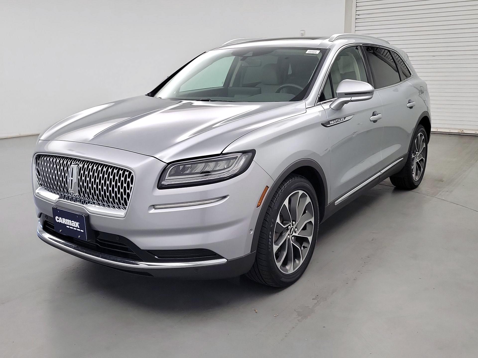 Thumbnail: 2023 Lincoln Nautilus - 3