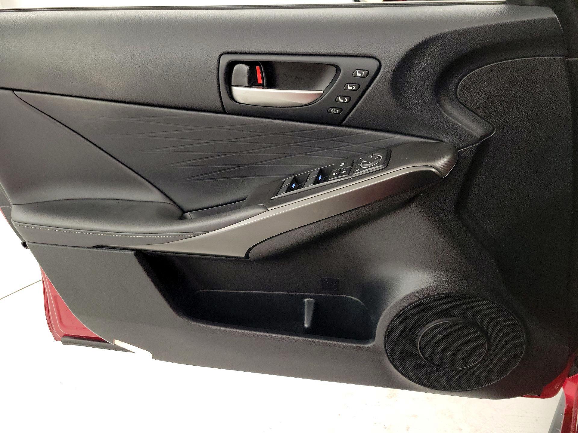 Thumbnail: 2022 Lexus IS - 12