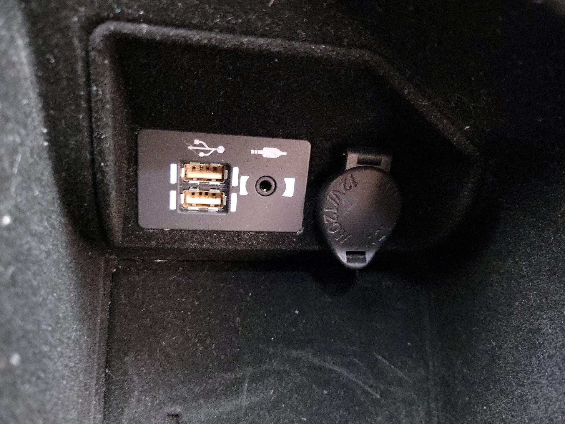 Thumbnail: 2022 Lexus IS - 18