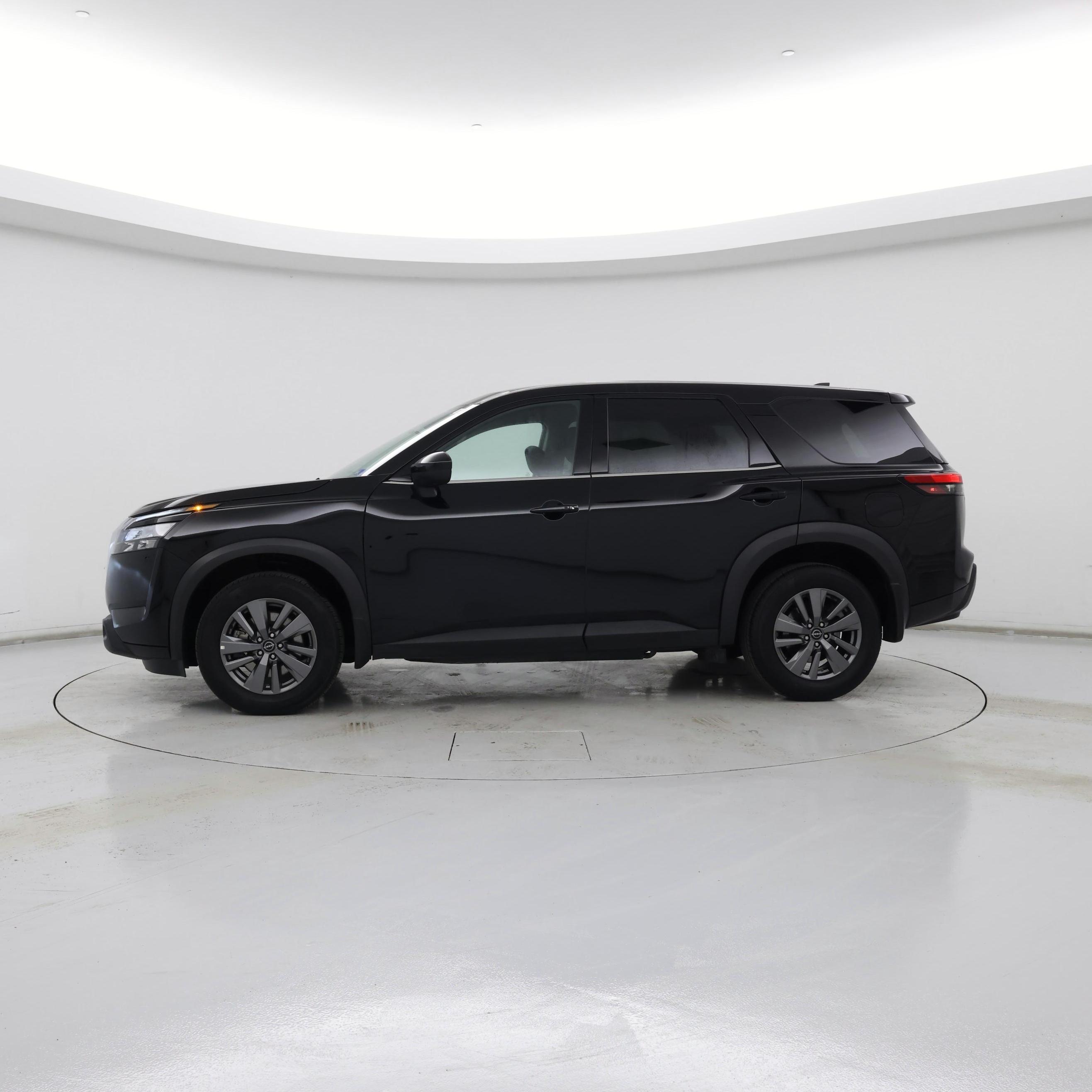 Thumbnail: 2024 Nissan Pathfinder - 3