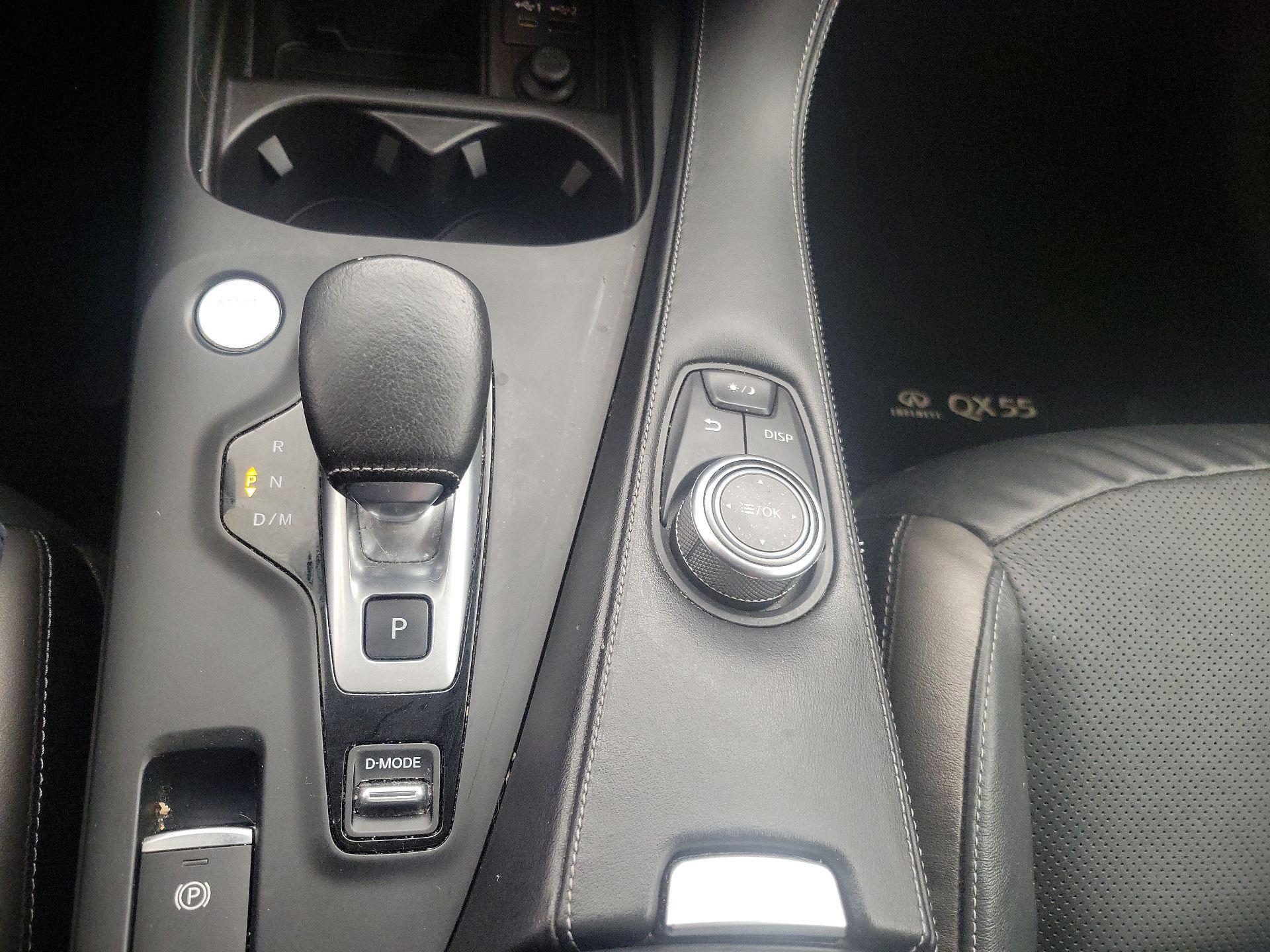 Thumbnail: 2023 INFINITI QX55 - 17