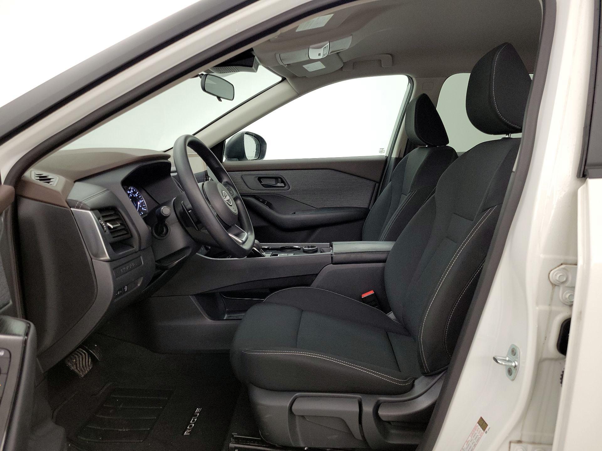 Thumbnail: 2023 Nissan Rogue - 11