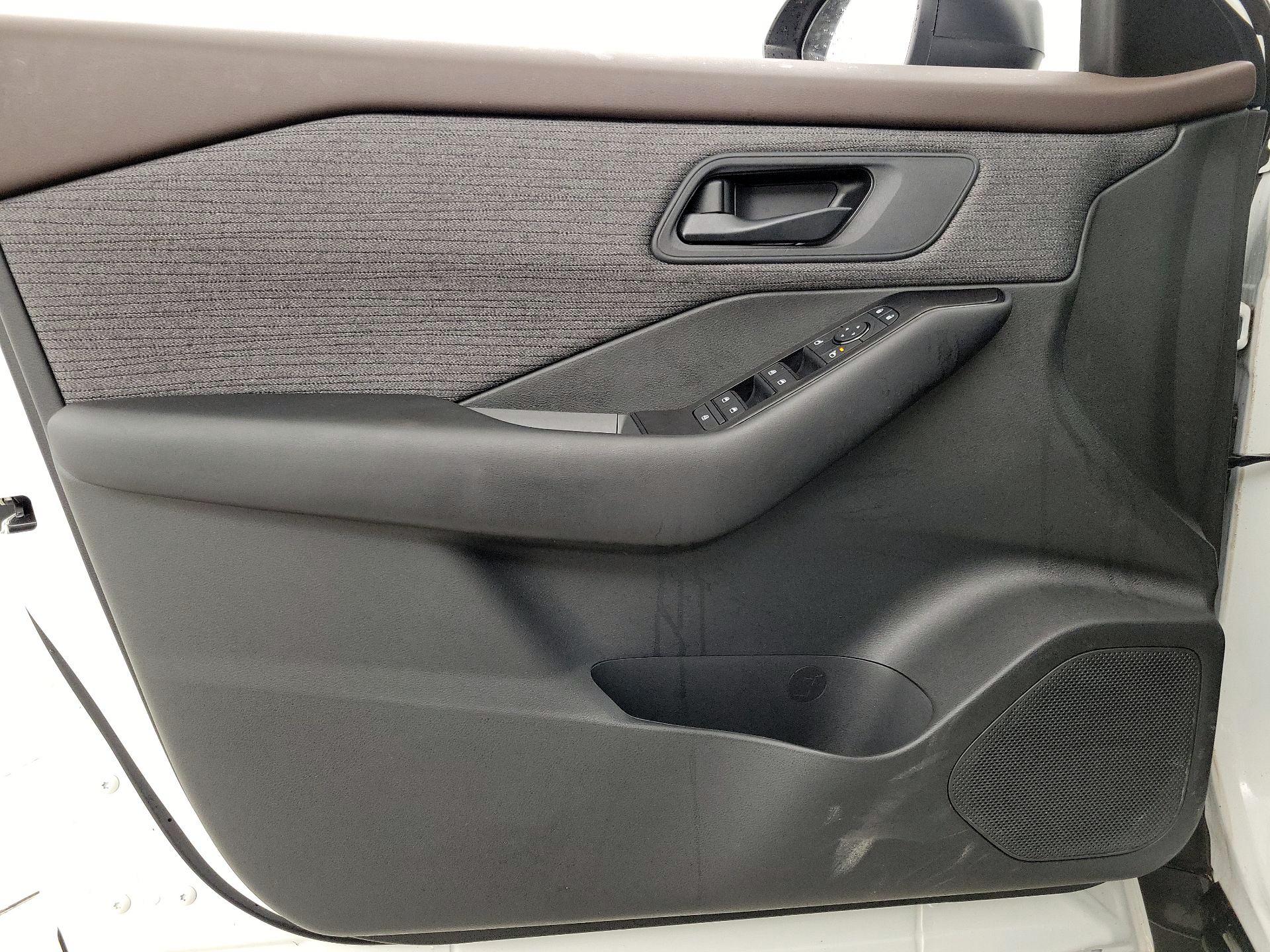 Thumbnail: 2023 Nissan Rogue - 12