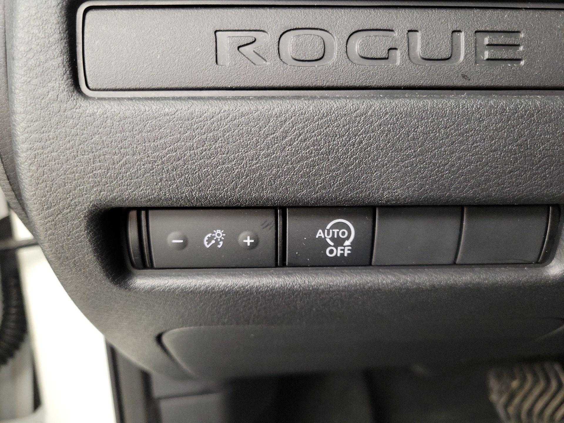 Thumbnail: 2023 Nissan Rogue - 13